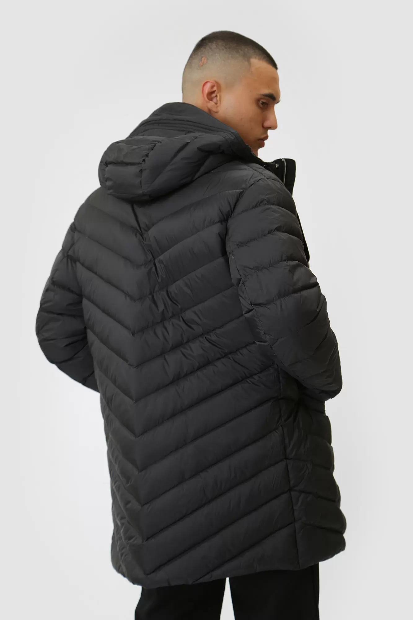 8NZL20_ZNW3Z Пальто пуховое Armani Exchange Черный