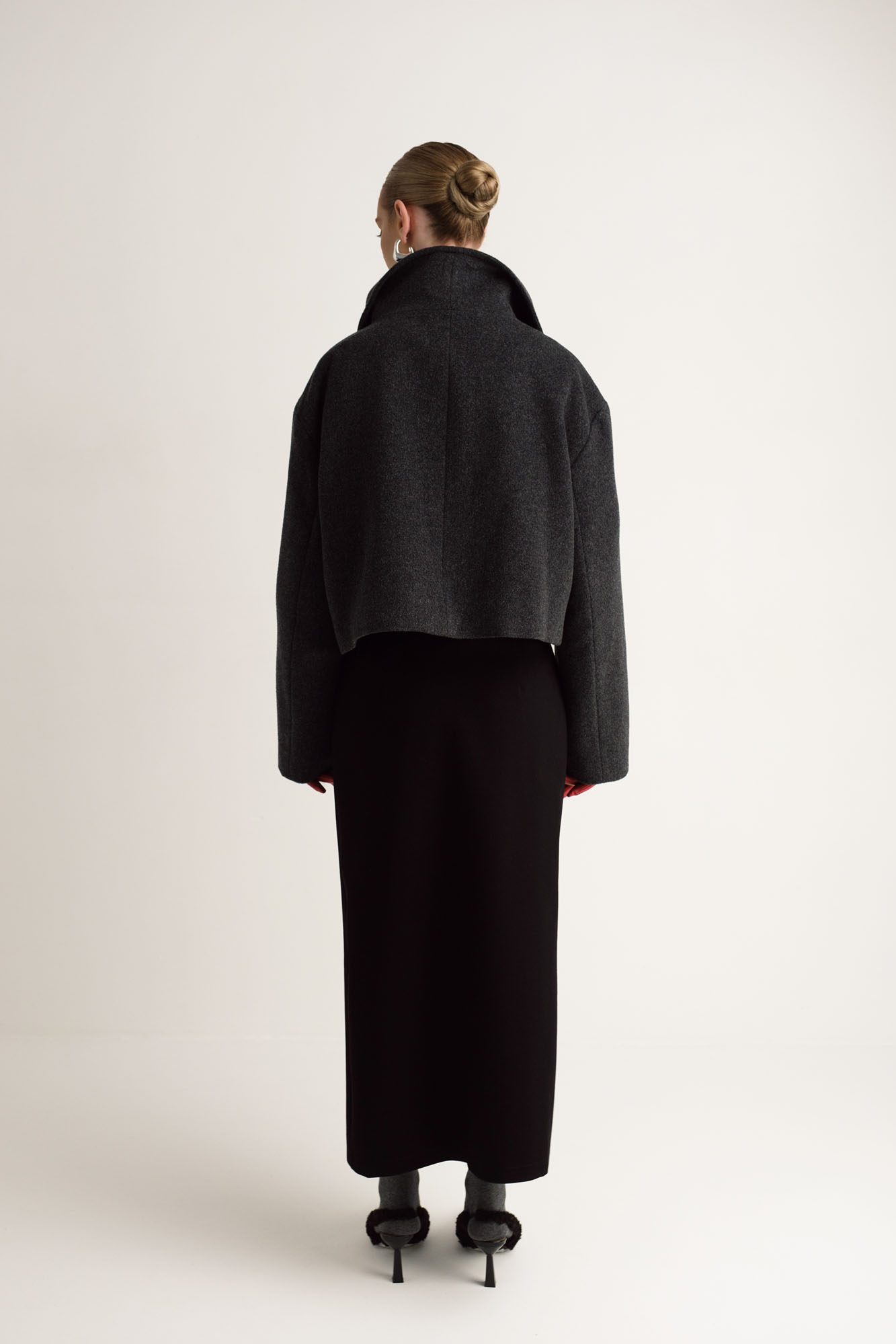 W-242-VA-23310 пальто the hills 