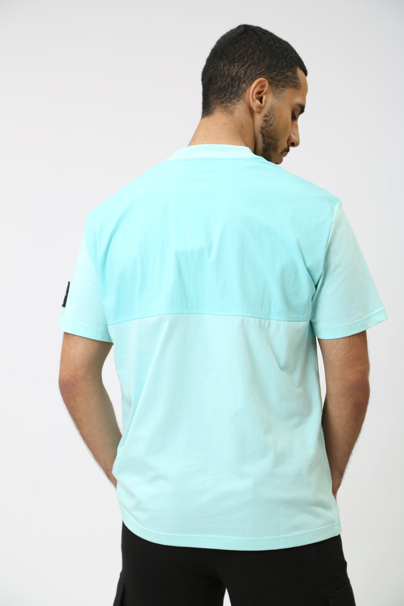 J30J325215 Футболка Calvin Klein Jeans Голубой