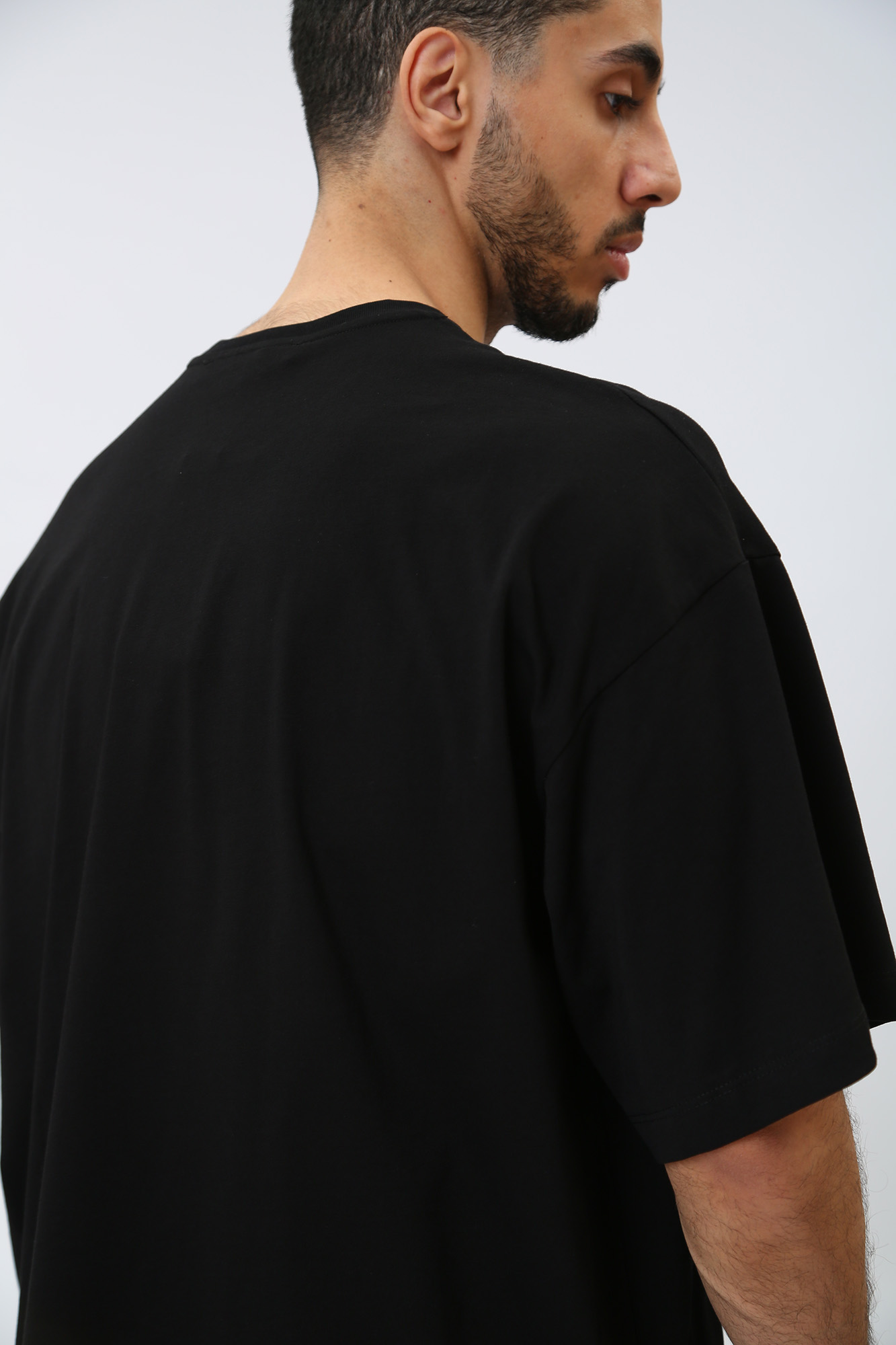 52T00718-1T005381 Футболка Trussardi Черный