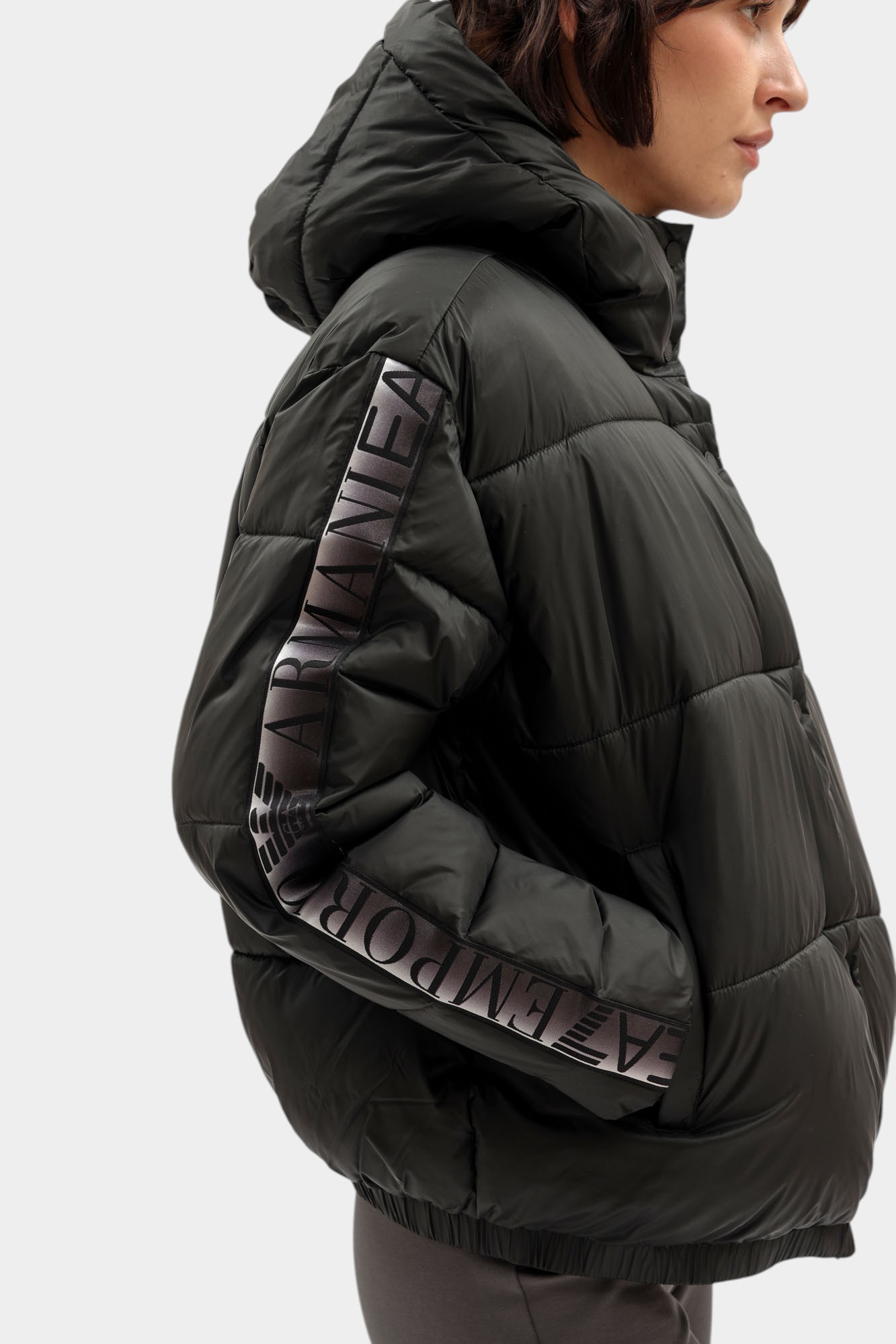 7W000681_AF16413 куртка пуховая ea7 