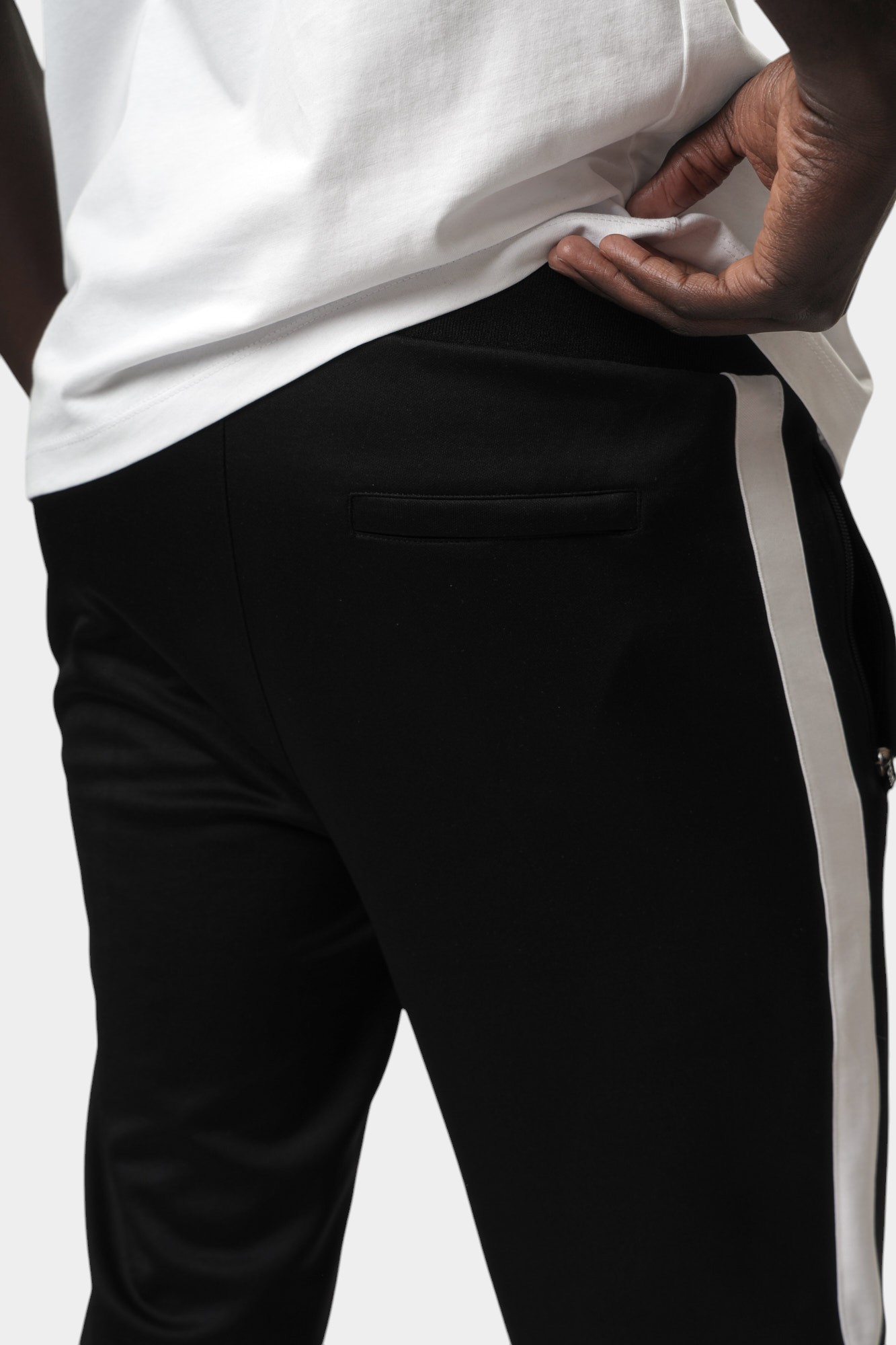 551905_705081 Брюки спортивные Karl Lagerfeld Черный