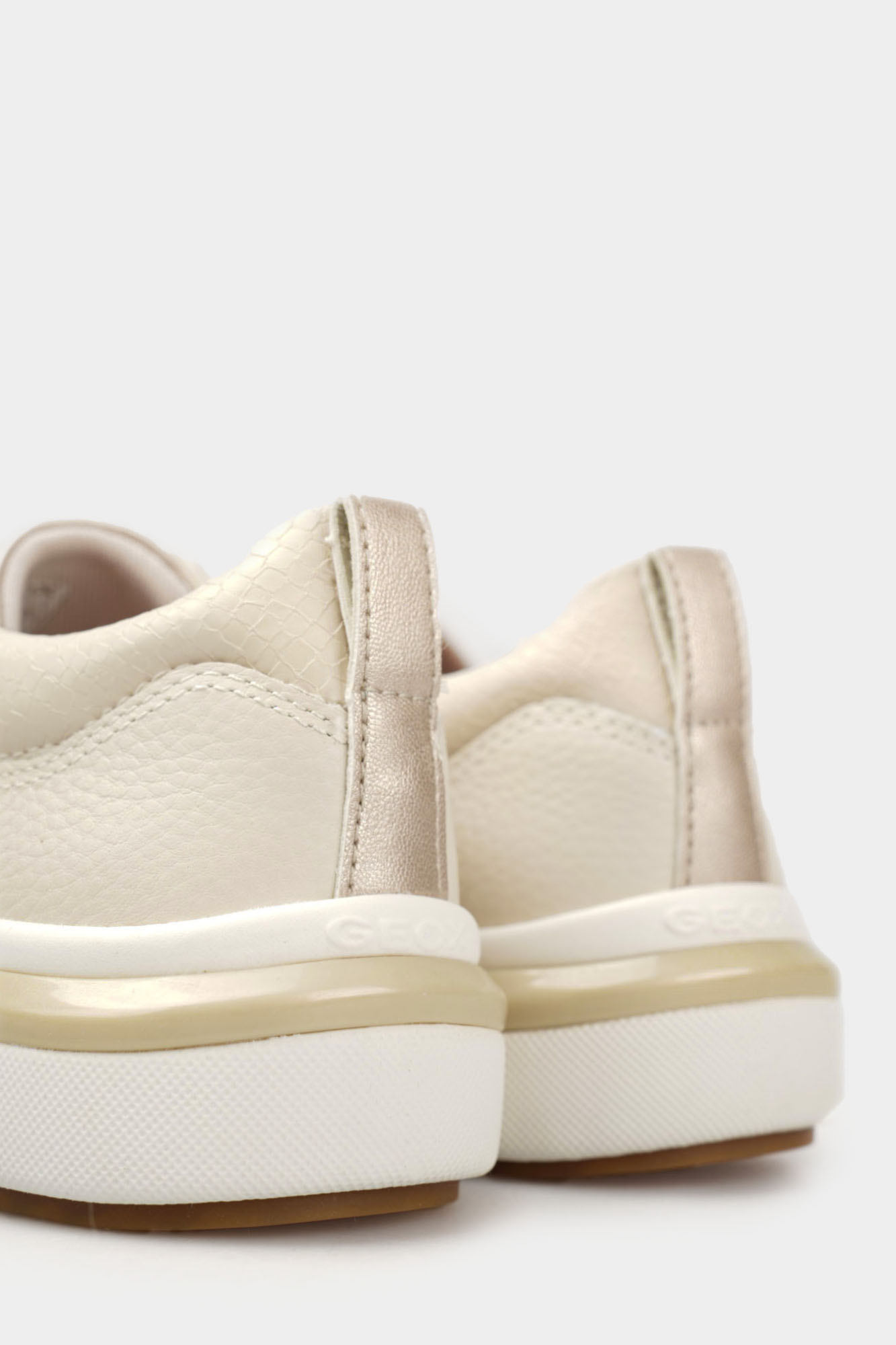 D55QFA046ARC Кеды Geox Бежевый