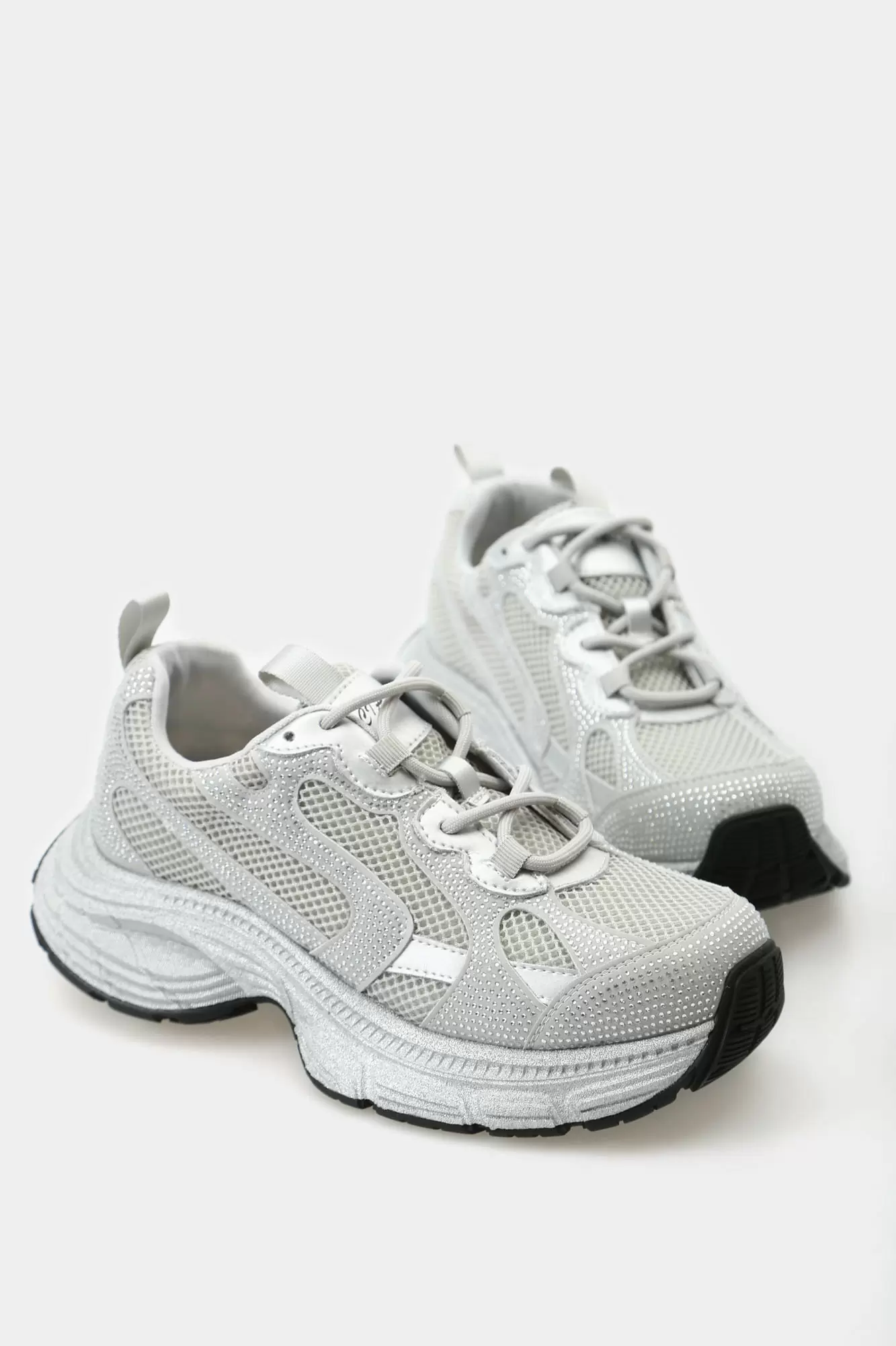 S8-5825 Кроссовки Graciana Серебряный