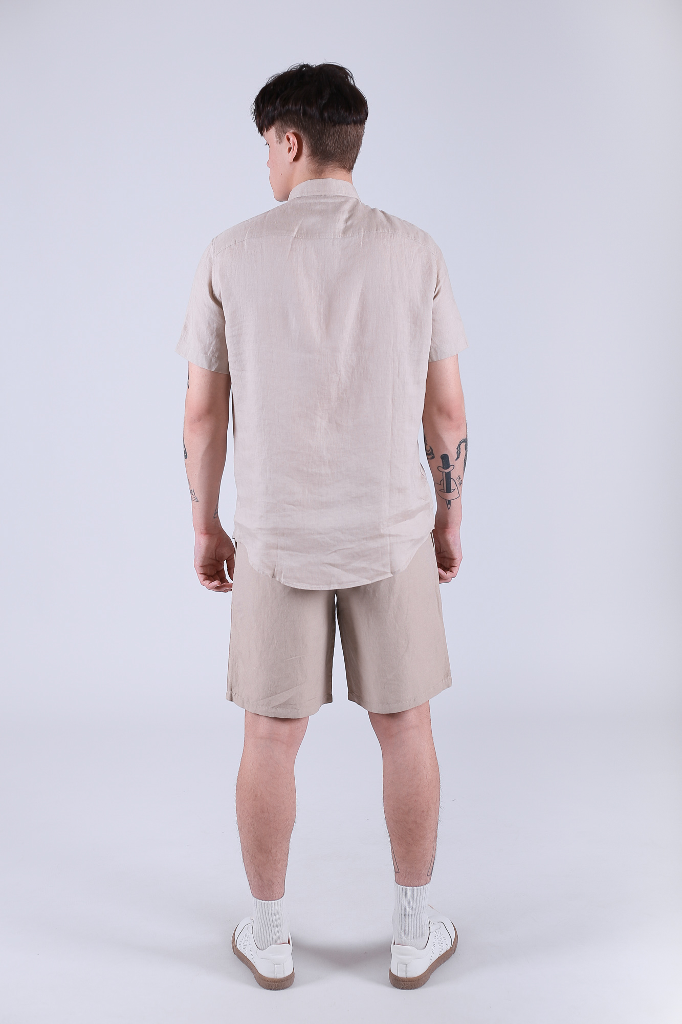 8NZS67_ZNFNZ_1724 Шорты Armani Exchange Бежевый