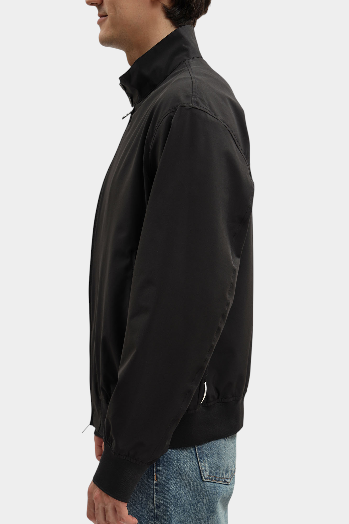 XM002139_AF22536 Ветровка Armani Exchange Черный