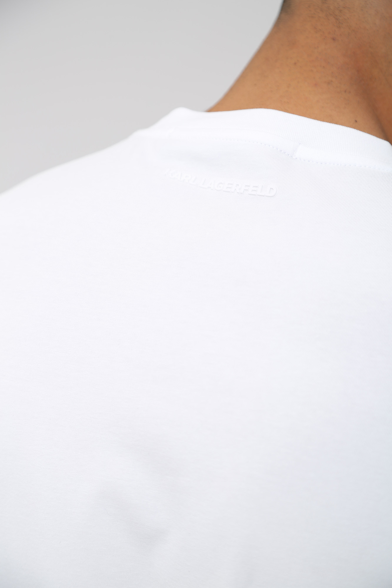 534221_755028 Лонгслив Karl Lagerfeld Белый