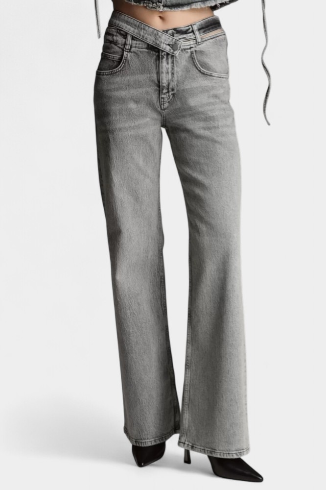 Джинсы широкие The Hills