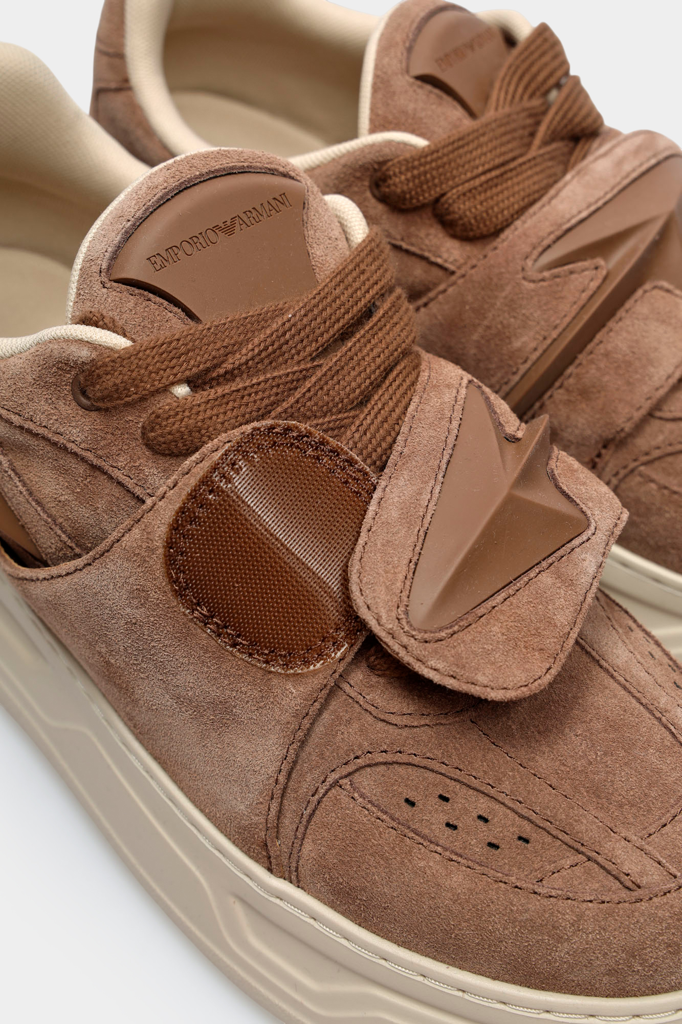 EM005398_AF21561 Кроссовки Emporio Armani Серый