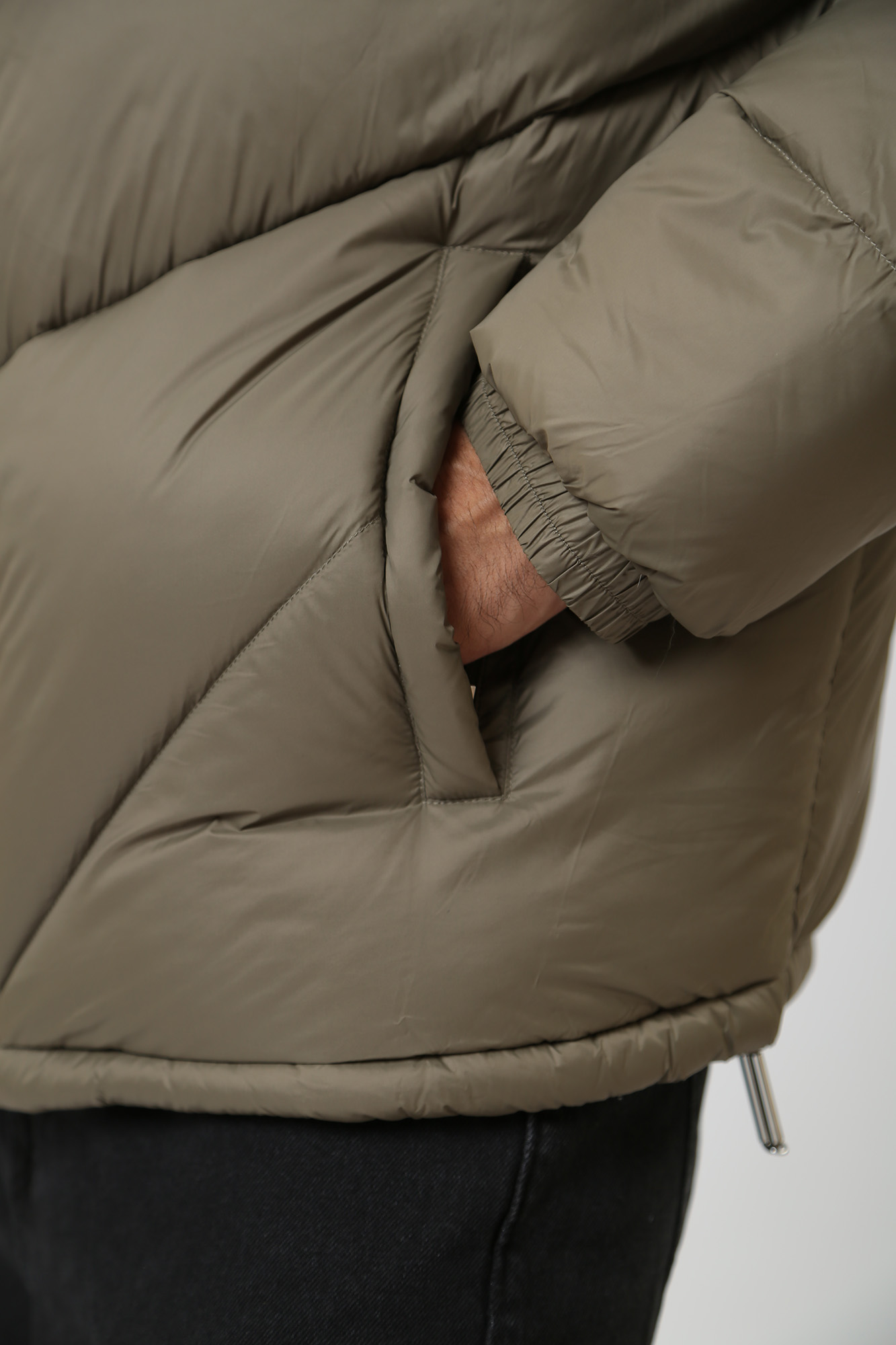 6RZBL9_ZN2RZ Куртка пуховая Armani Exchange Коричневый