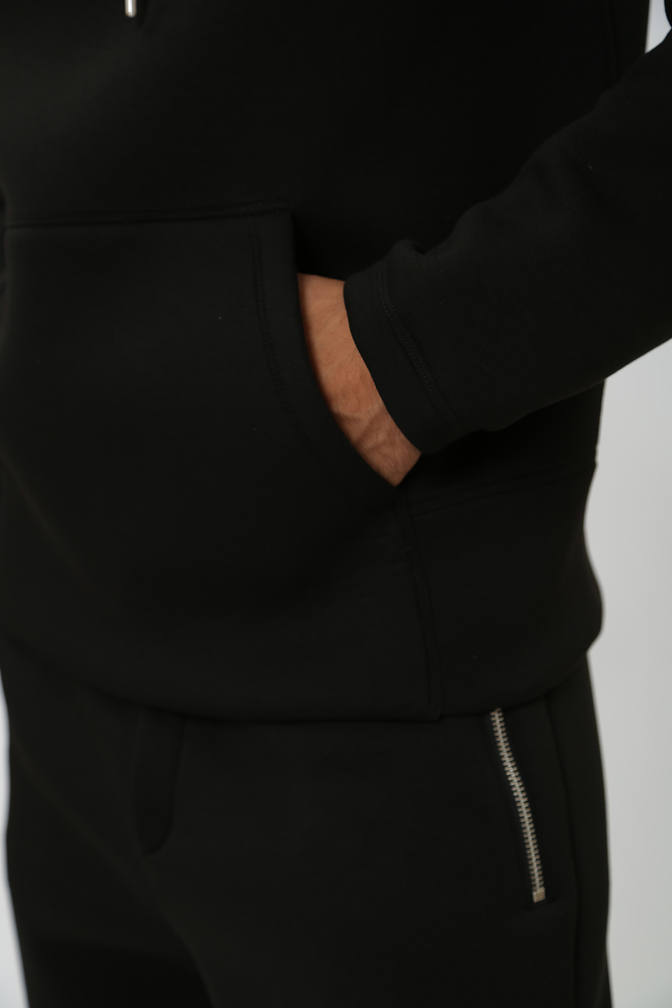 52F00339-1T006415 Худи Trussardi Черный