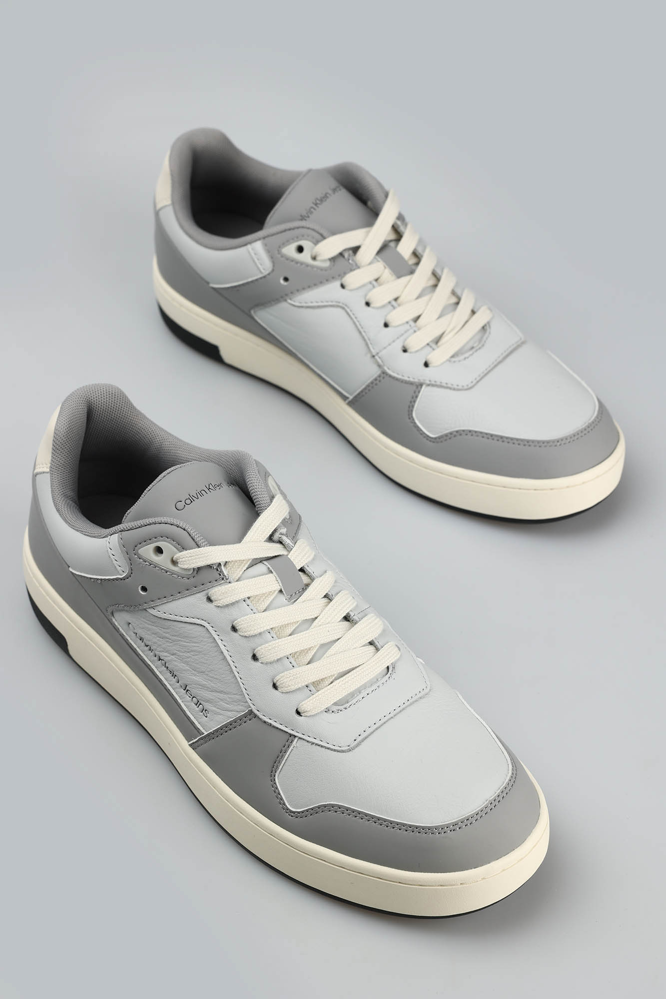 YM0YM00867 Кеды Calvin Klein Jeans Белый