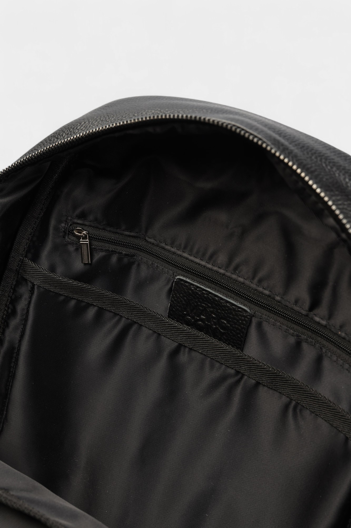 МС_115-605-11-4 Рюкзак Marc Cony Черный