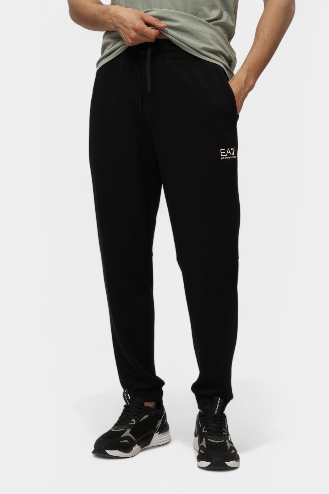 7M000131_AF12501 Костюм спортивный EA7 Черный
