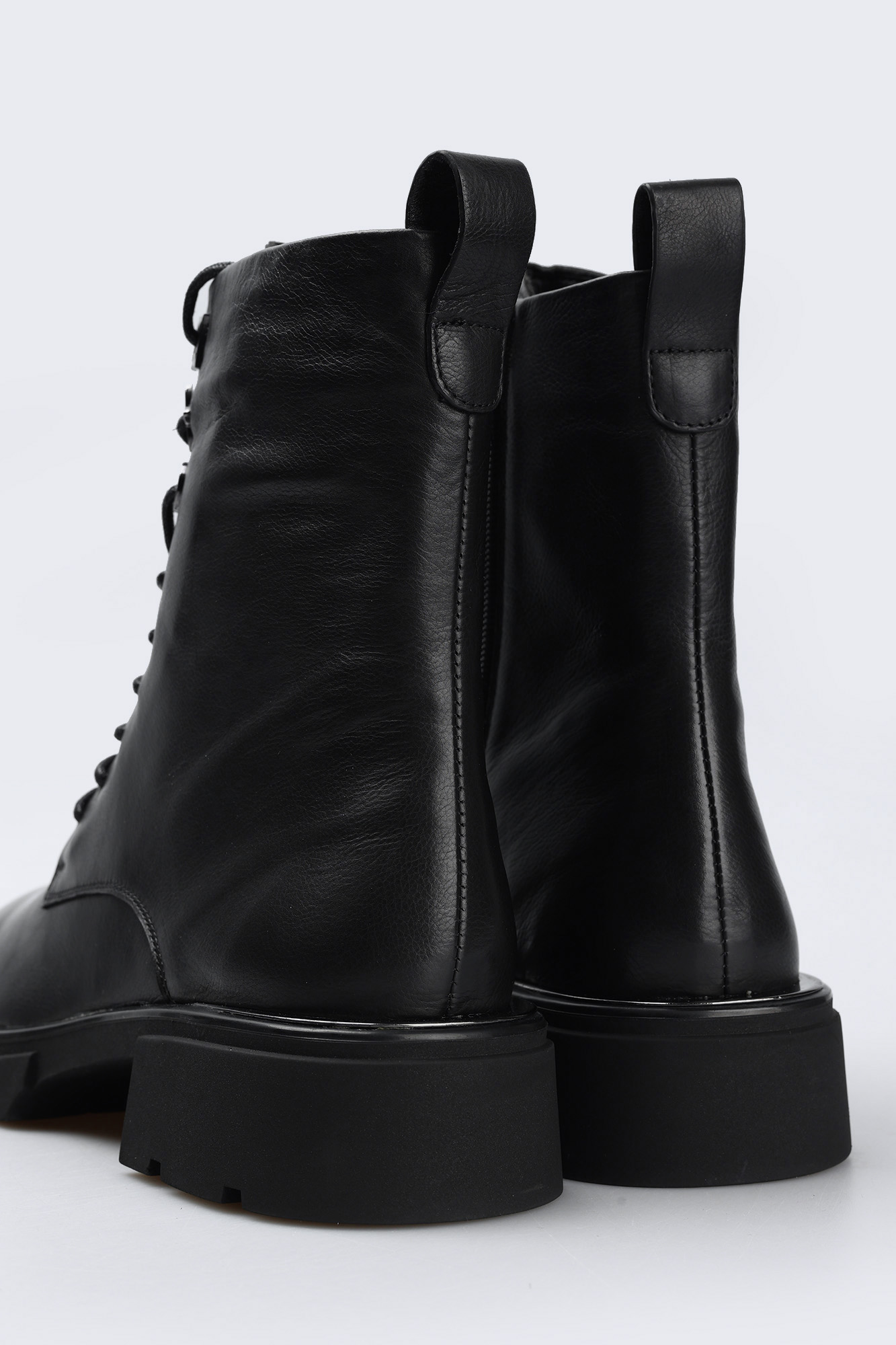 CSR325-BF2874-6.5H769-B882-T_BLACK Ботинки Marc Cony Черный