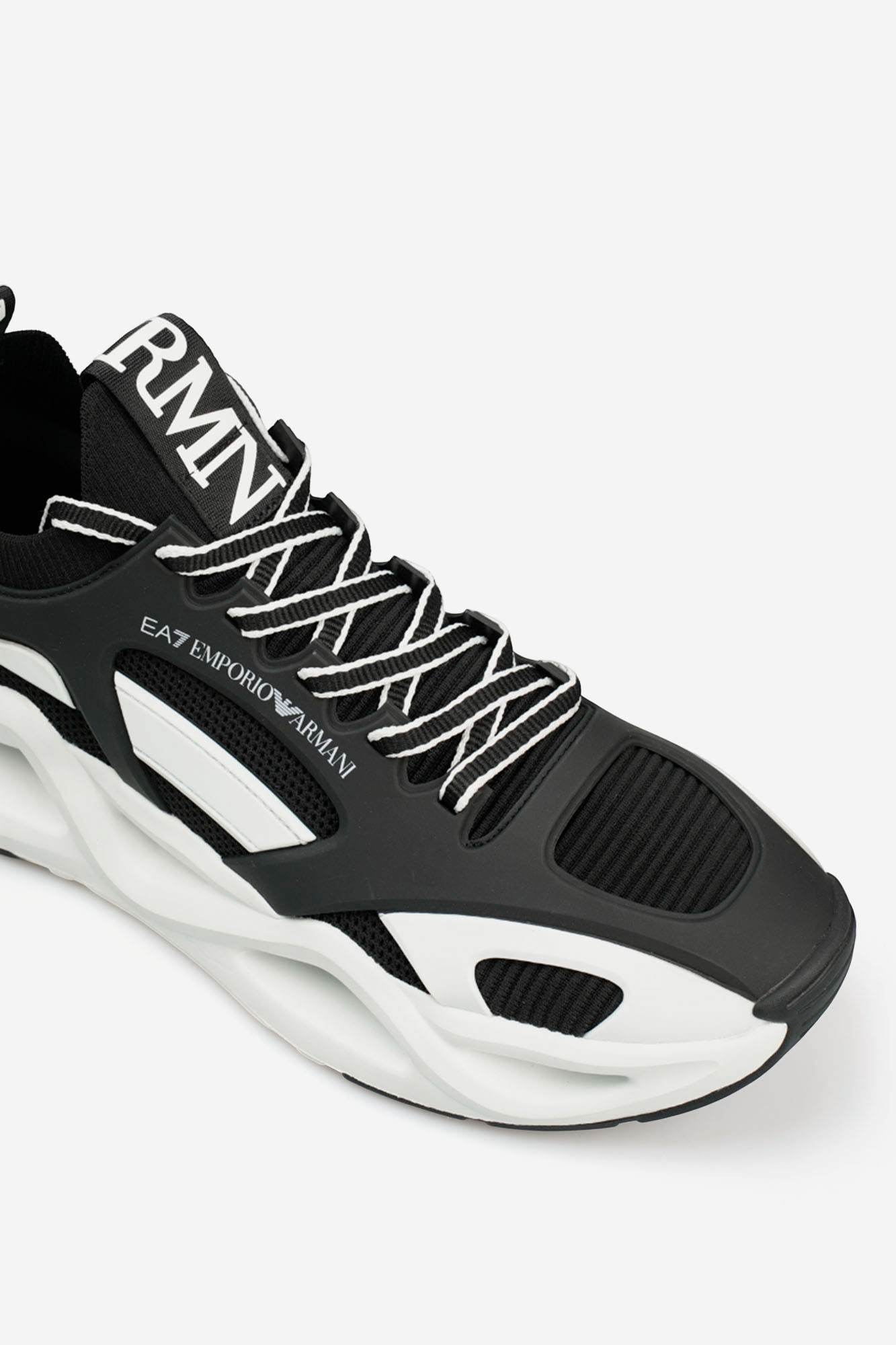 X8X174_XK377 Кроссовки EA7 Черный