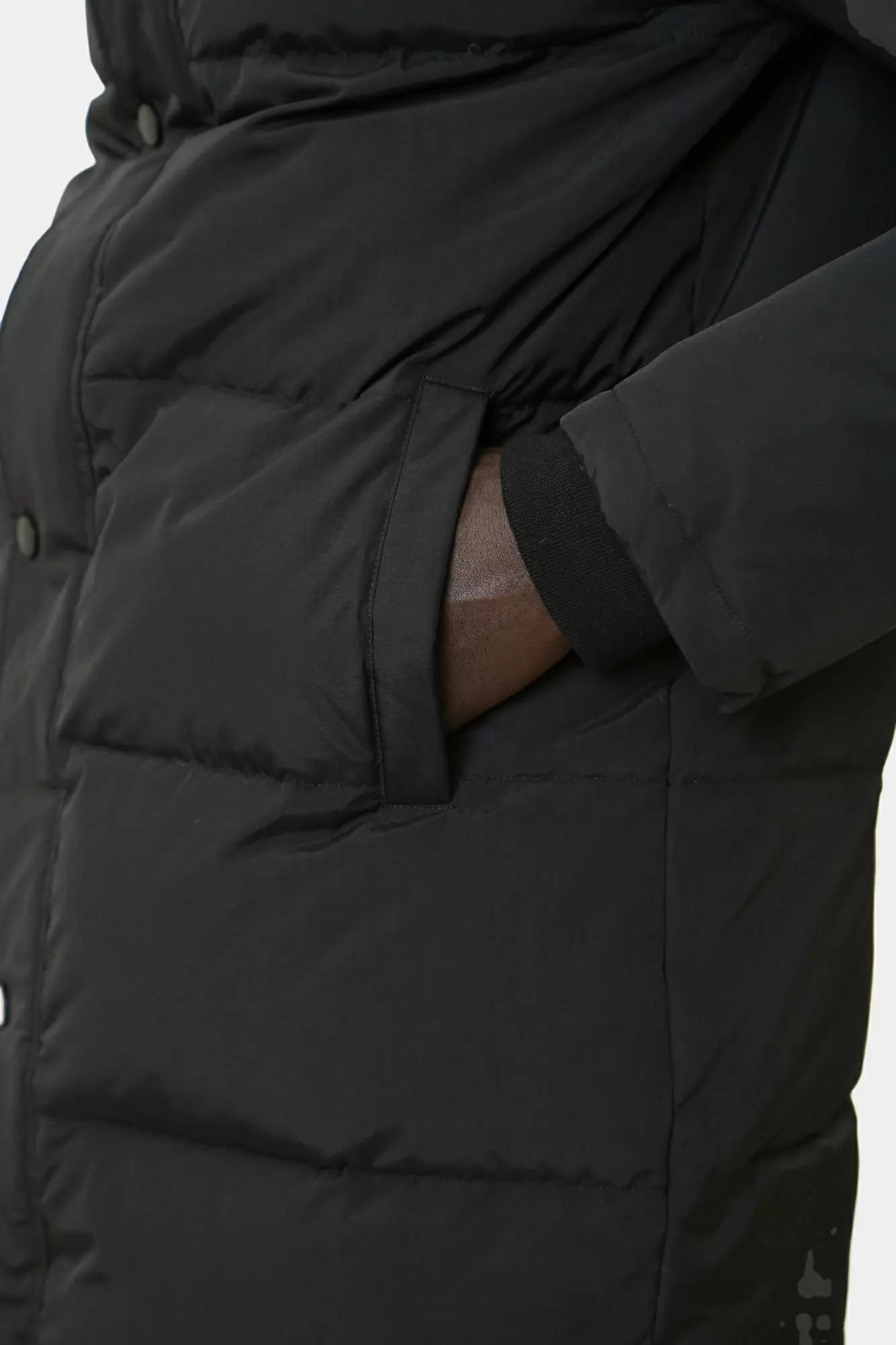 BMG0422 Пуховик Bikkembergs Черный