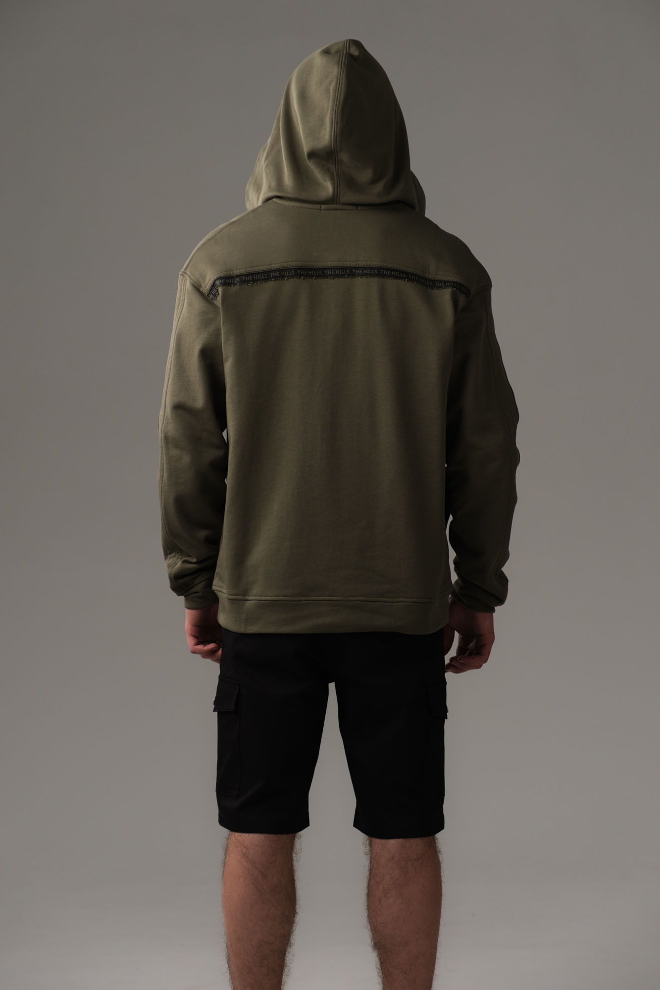 M-251-P-20-0010 Тректоп The Hills Хаки