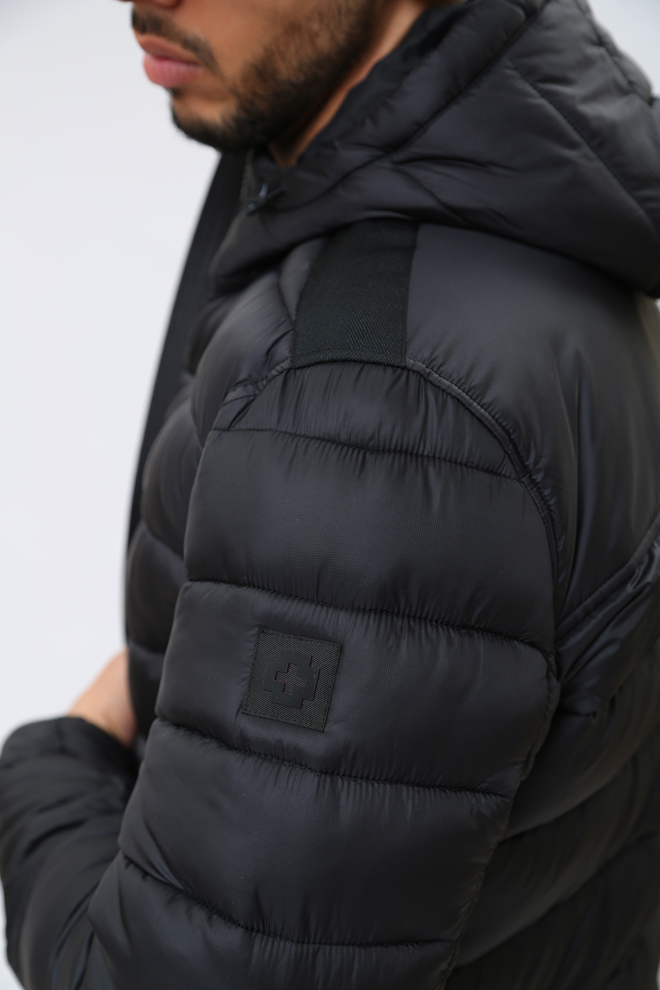 30037358_10015866 Куртка Strellson Черный