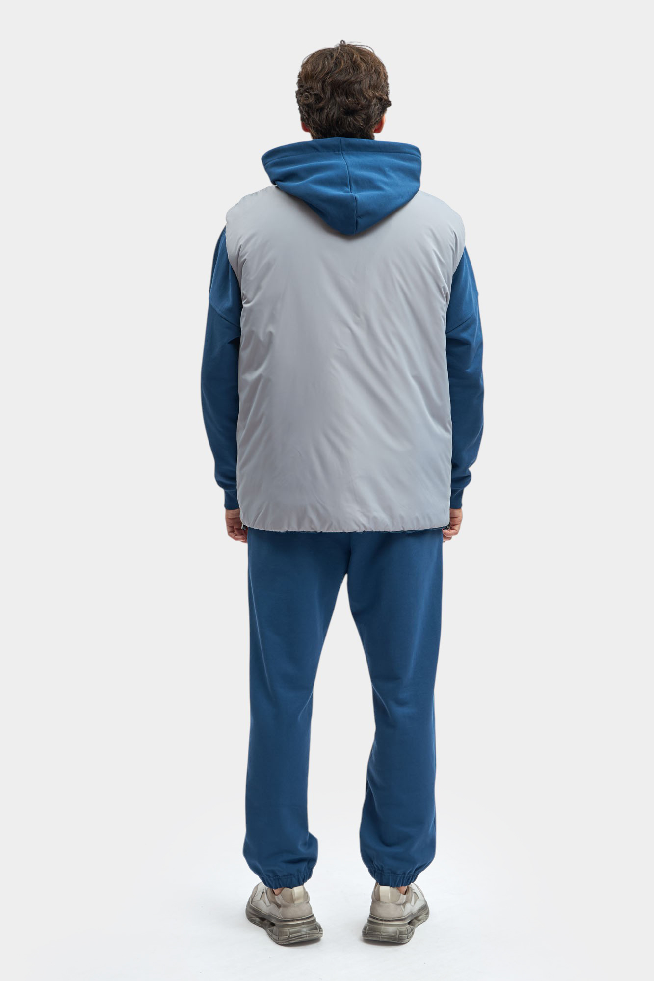 M-252-P-20-0501 Жилет The Hills Синий