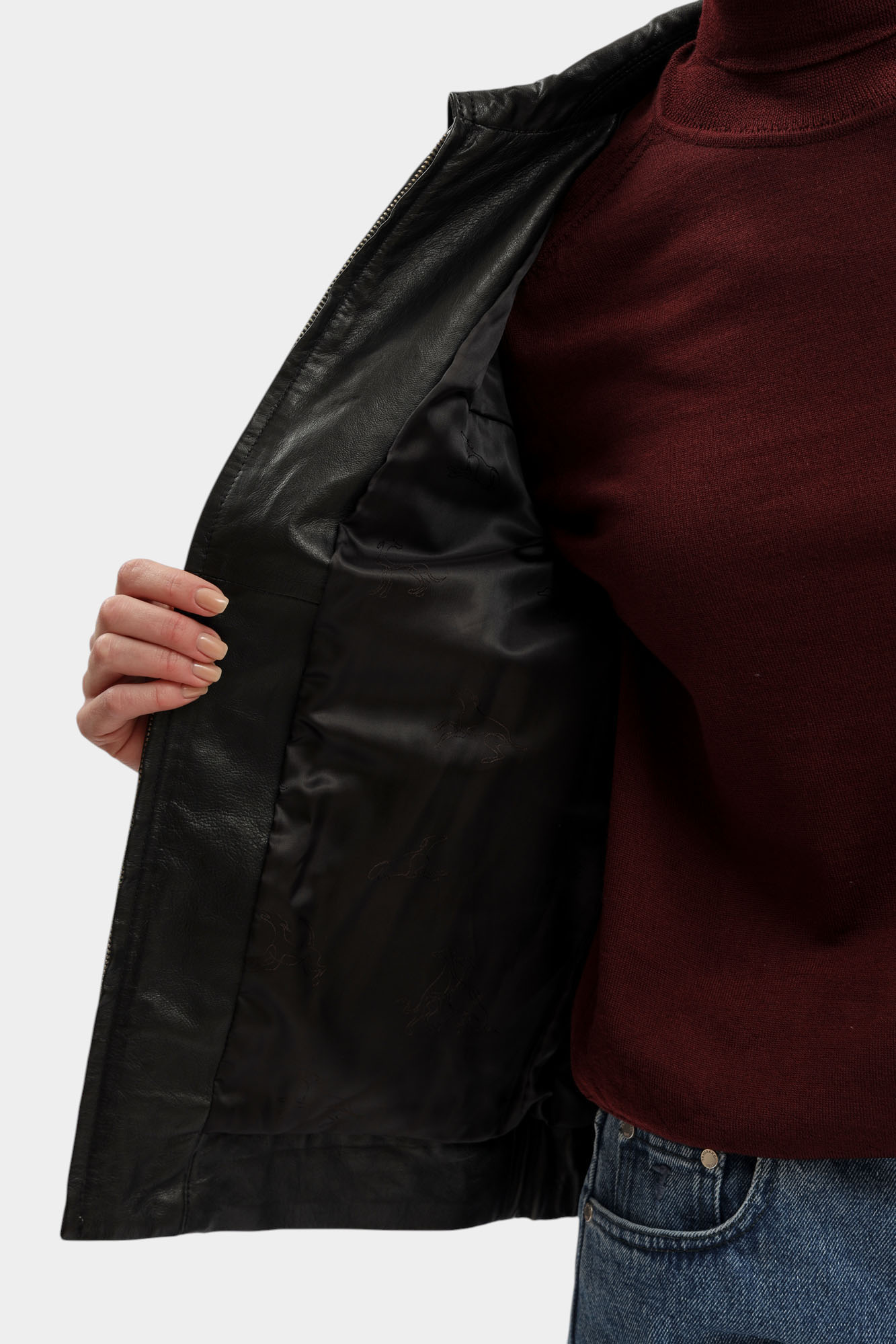 R357A000711N-WL902L03-04DP куртка кожаная trussardi 