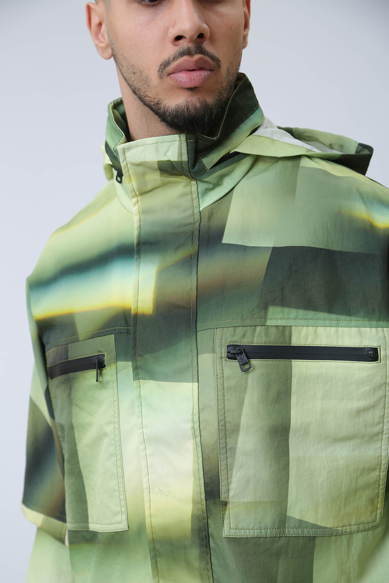 J30J325284 Ветровка Calvin Klein Jeans Зеленый