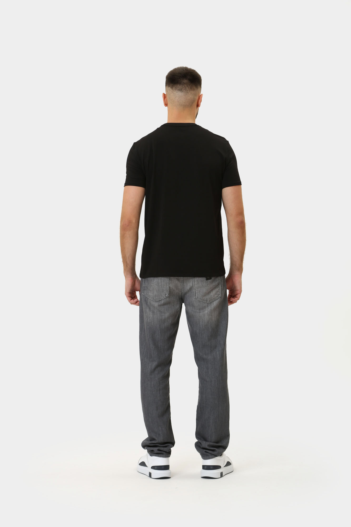 3DZTJK_ZJE6Z Футболка Armani Exchange Черный