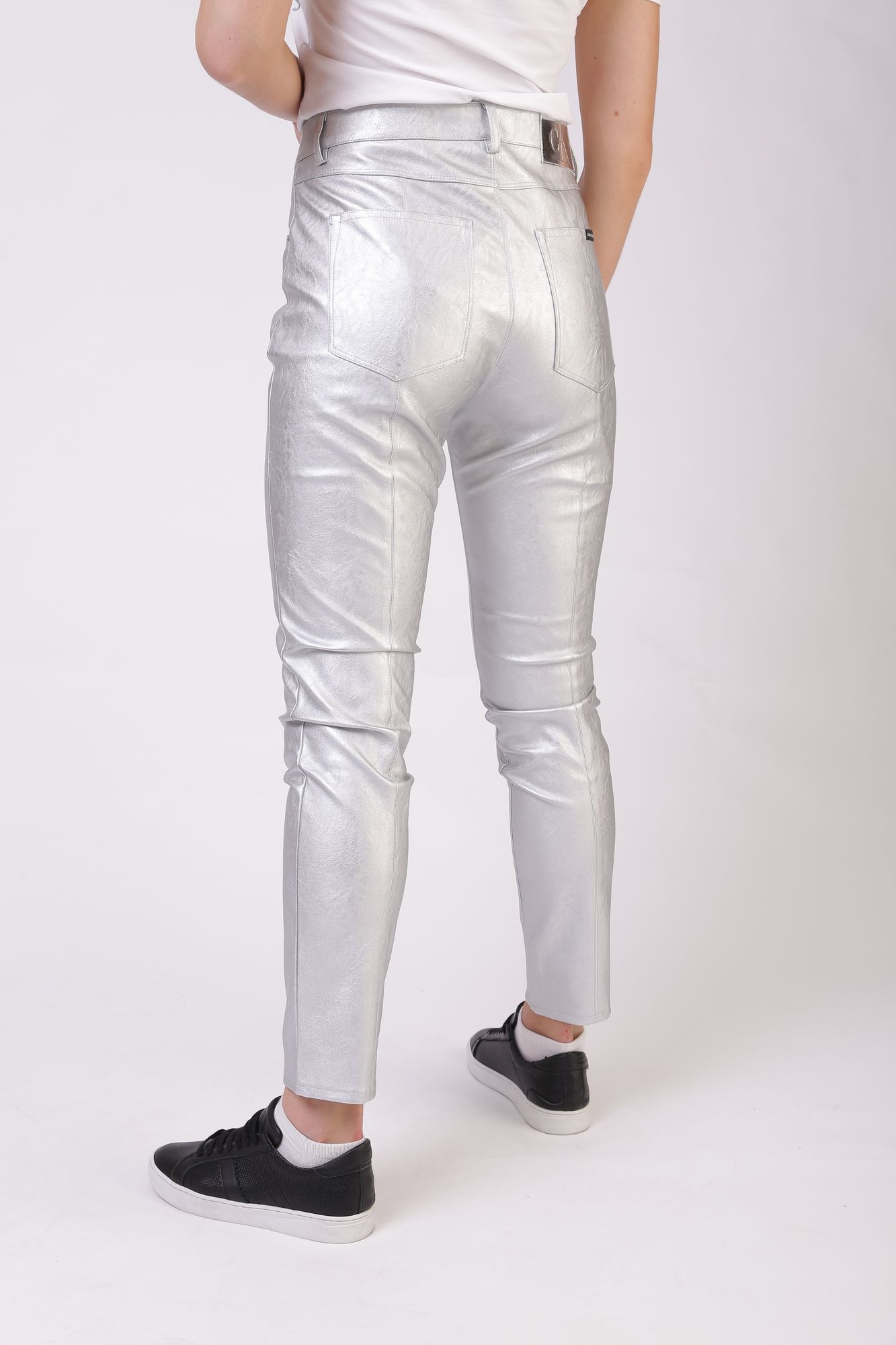 J20J215036_ брюки кожаные calvin klein jeans 