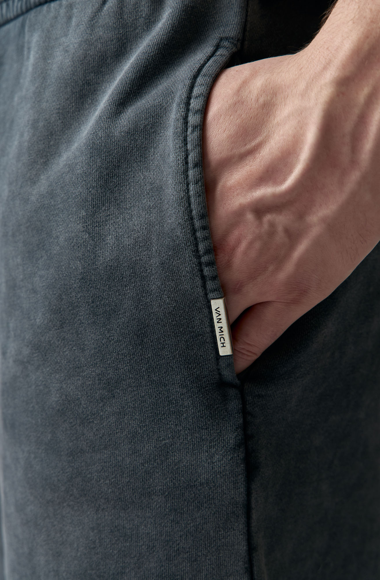 VM-ERK-20-412 Шорты Van Mich Черный