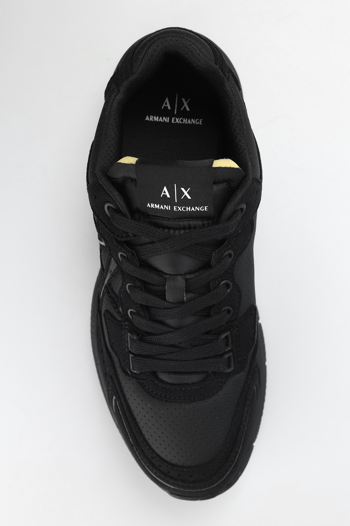 XUX188_XV775 Кроссовки Armani Exchange Черный