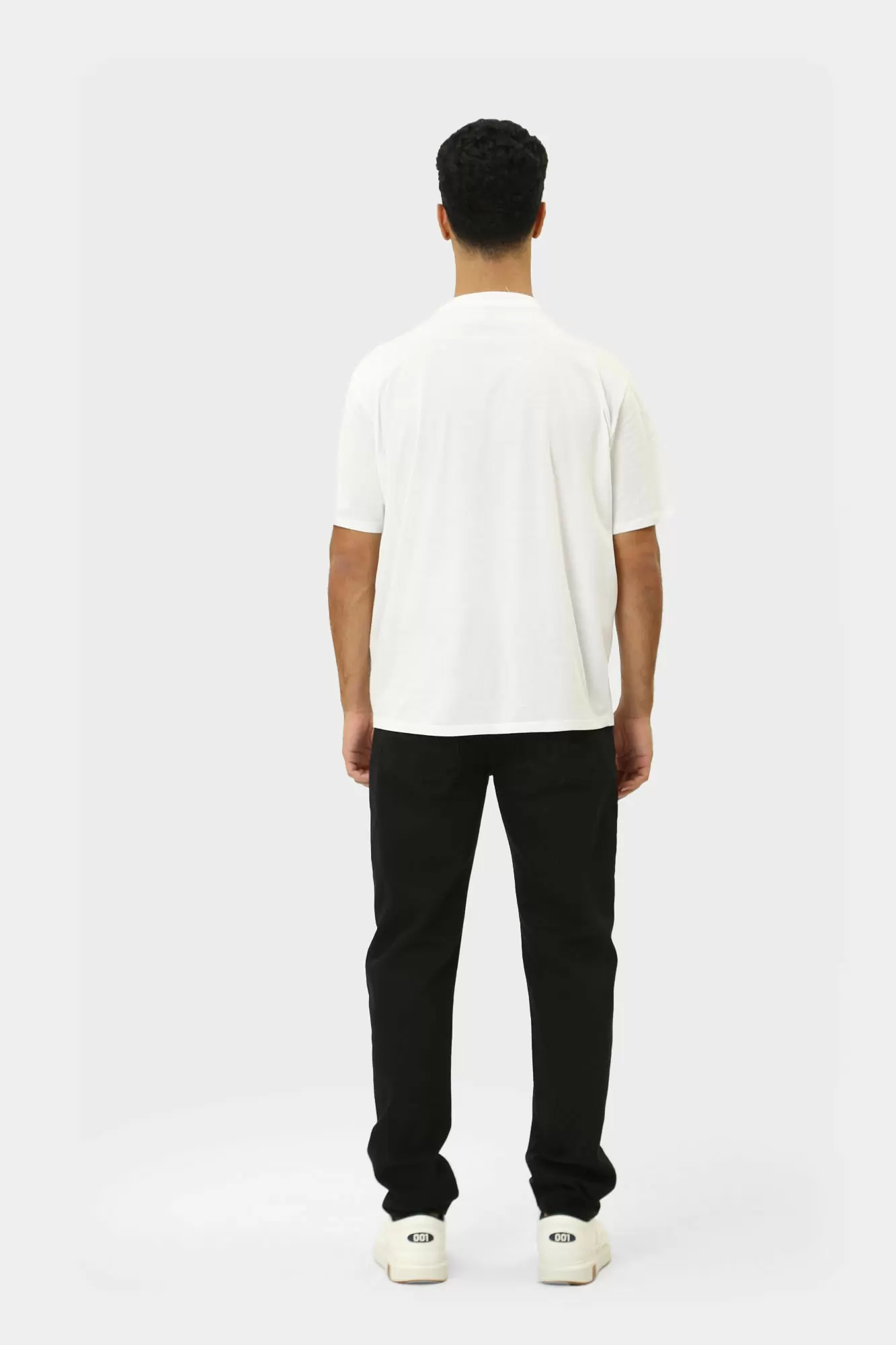 6DZJ13_Z1TDZ_0204 Брюки джинсовые Armani Exchange Черный