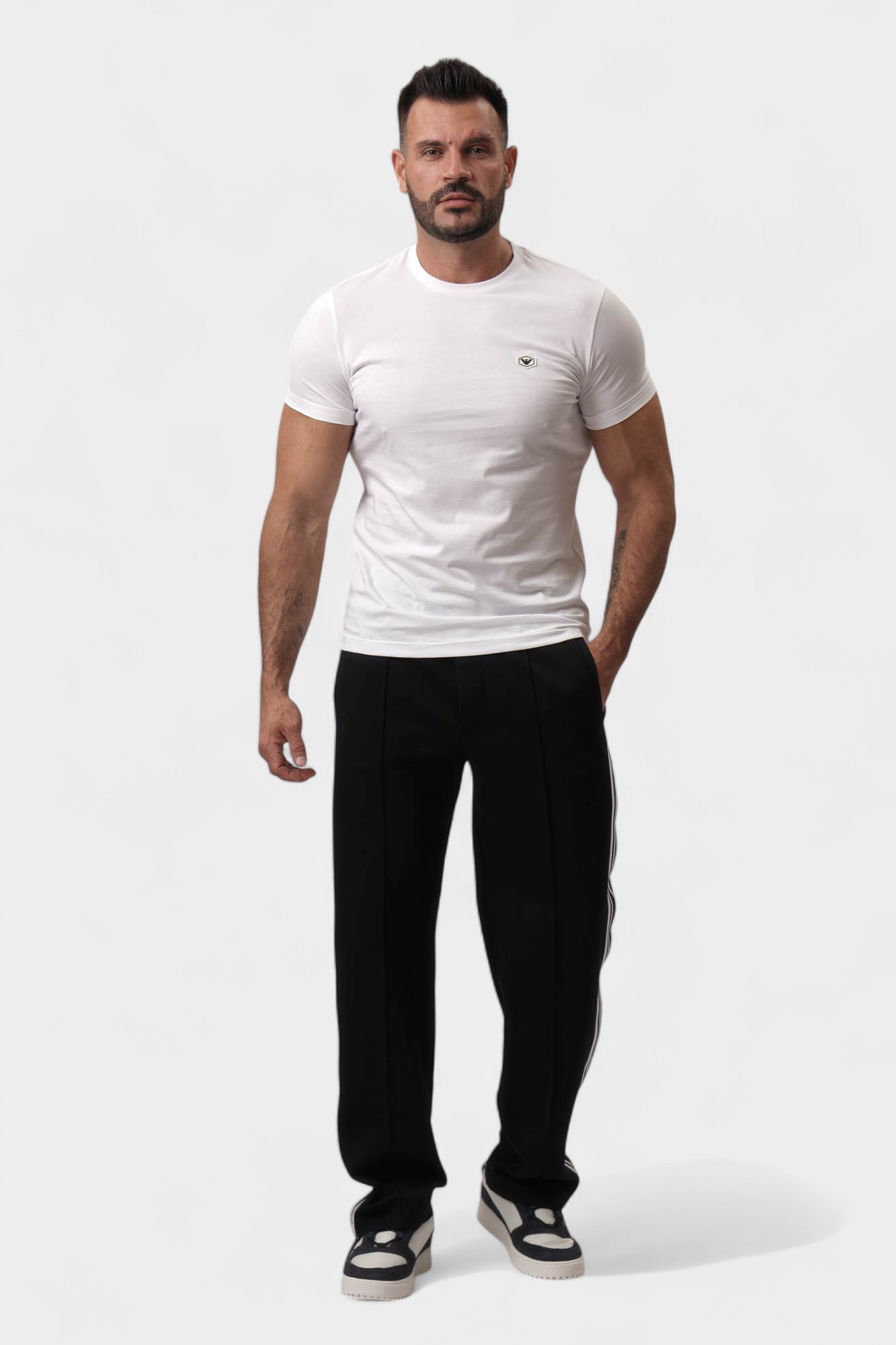EM001111_AF13488 Брюки спортивные Emporio Armani Белый