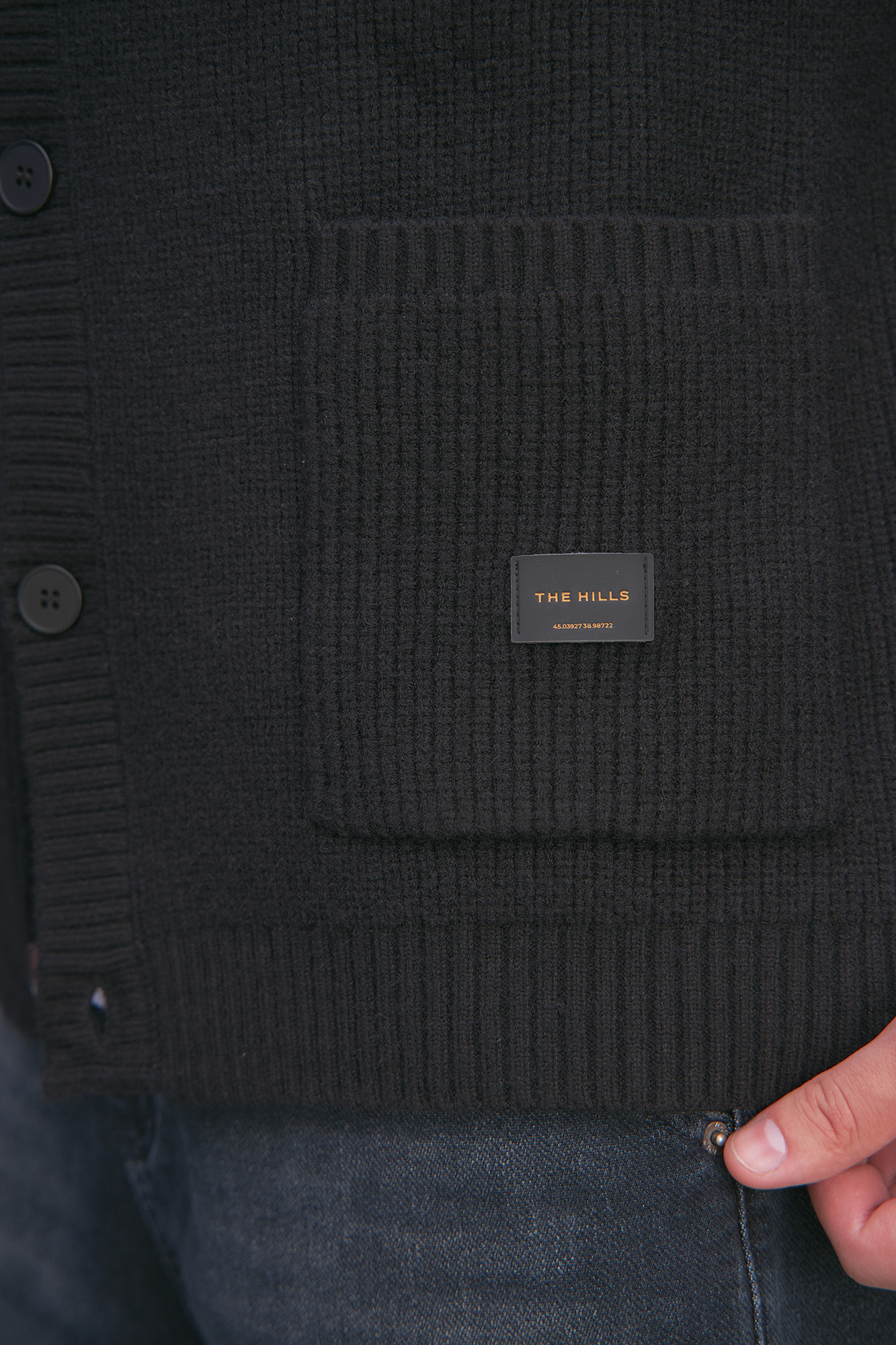 M-232-QW-91127 Кардиган The Hills Черный