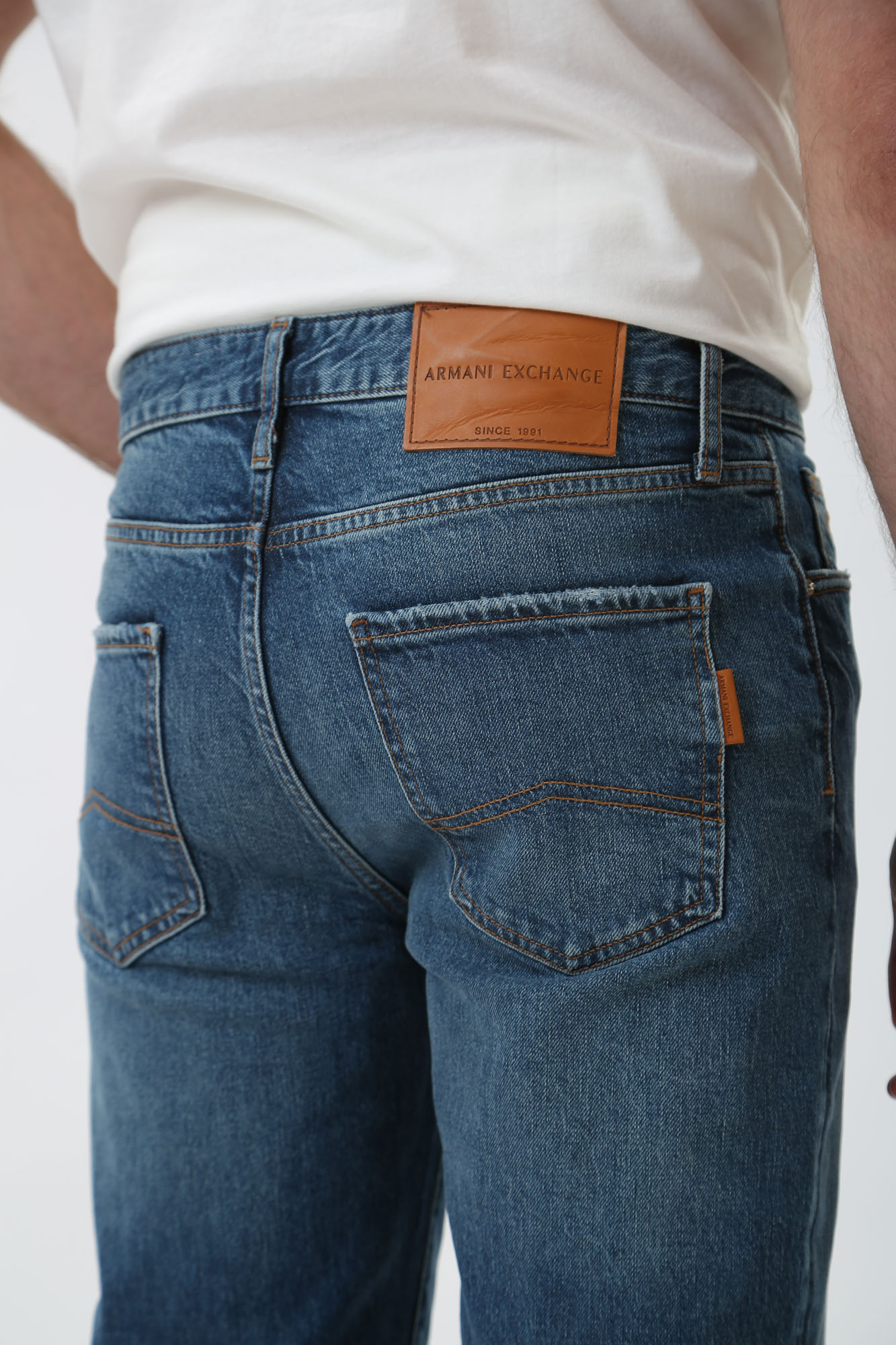 3DZJ13_Z1YGZ Брюки джинсовые Armani Exchange Синий