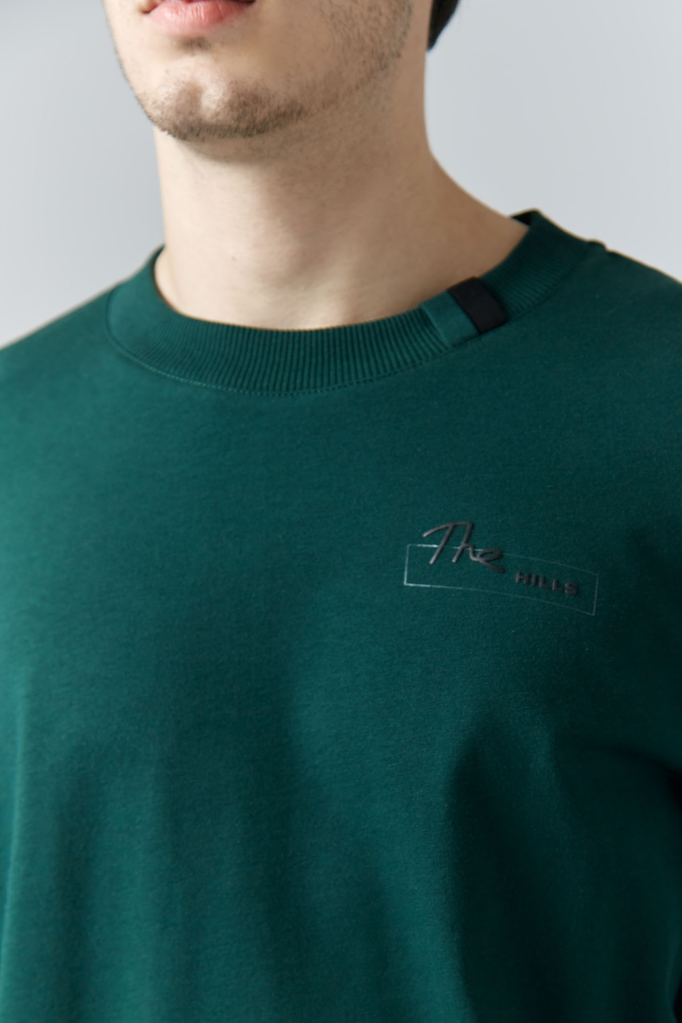 M-242-P-22-0040 Лонгслив The Hills Зеленый