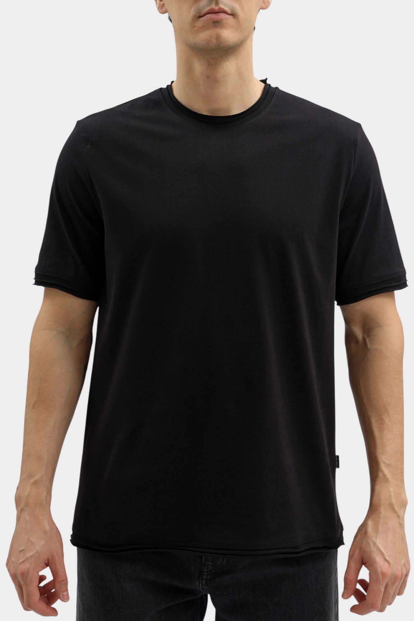 M-261-THT-22-0205 Футболка The Hills Черный