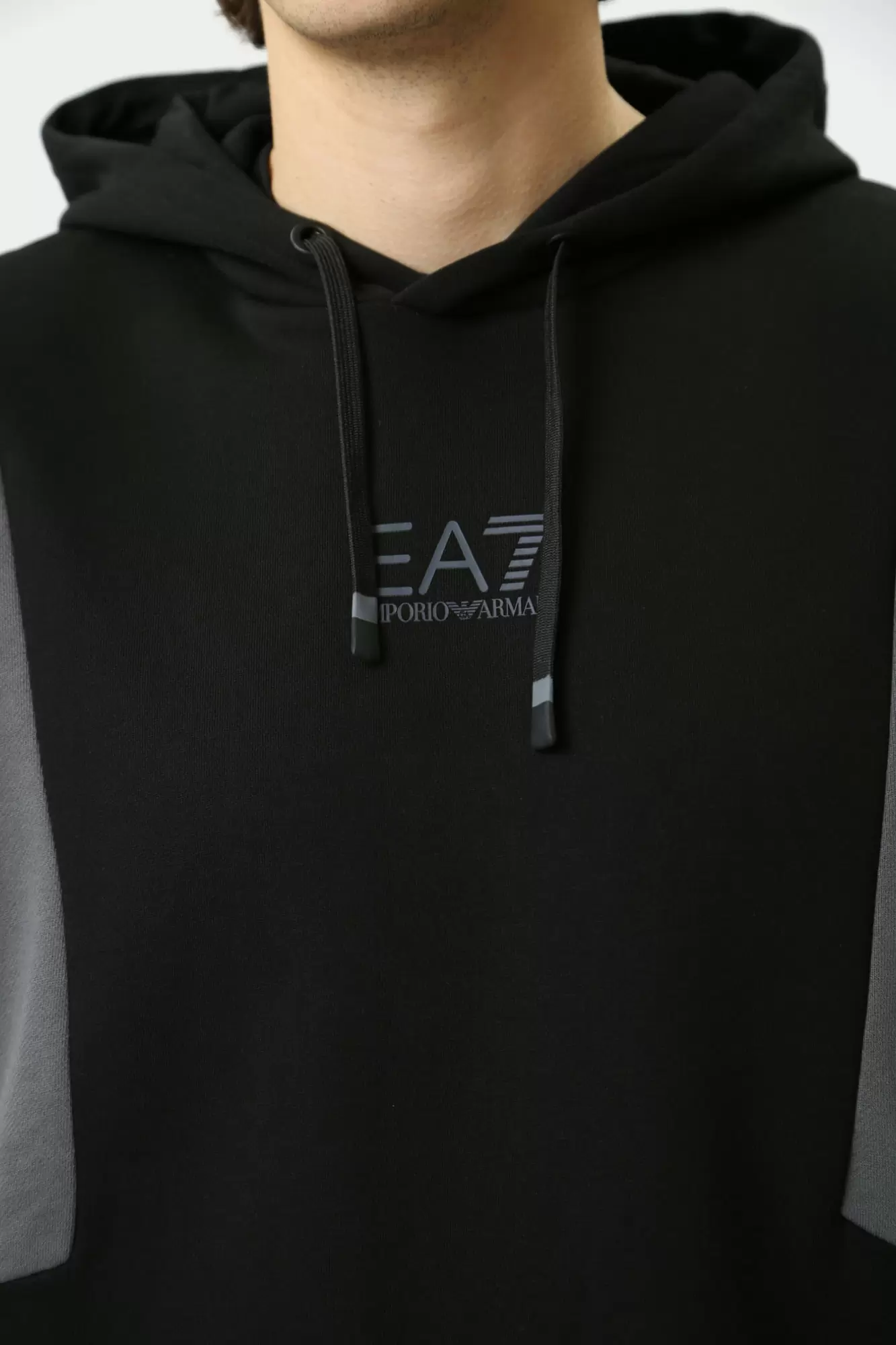 6DPM33_PJVTZ Худи EA7 Черный