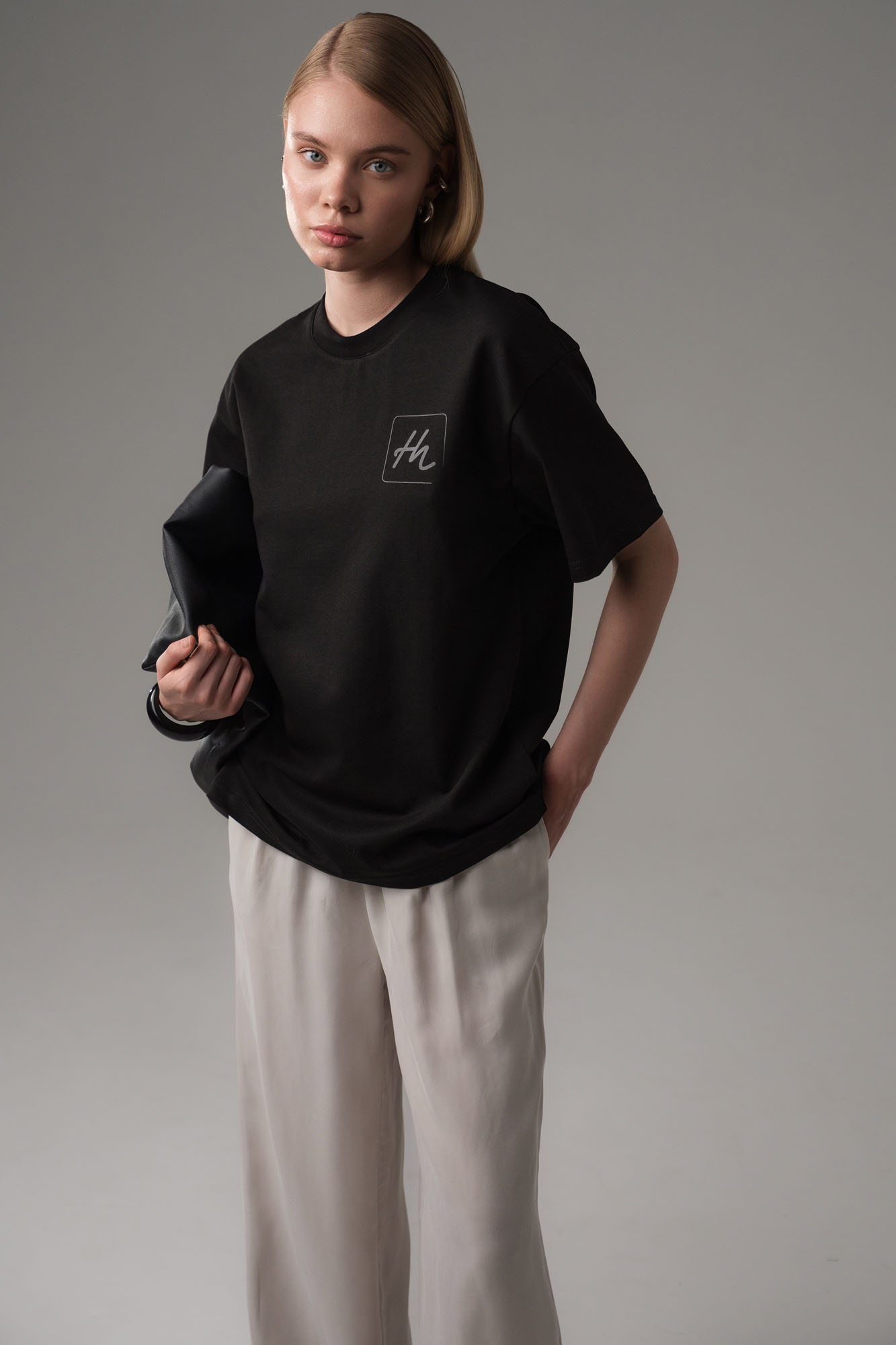 W-251-P-22-0164 футболка the hills