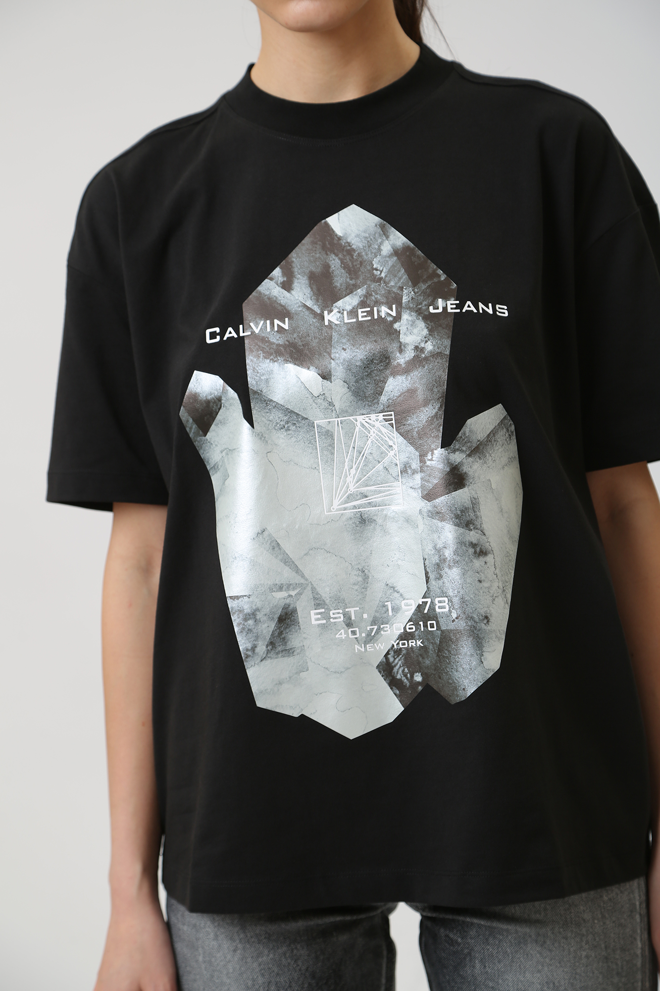 J20J222633 футболка calvin klein jeans 