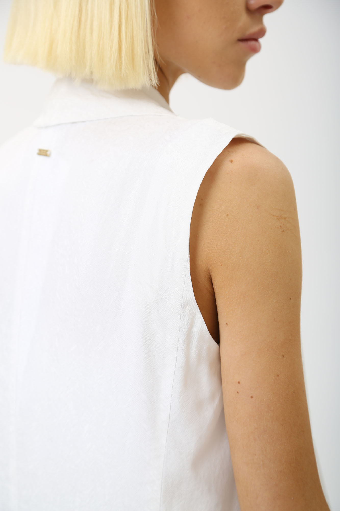 3DYQ39_YN9RZ жилет armani exchange 