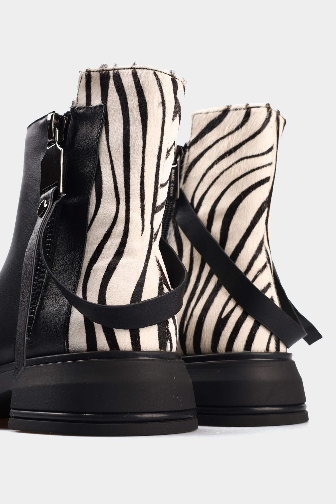 4239-828 Ботинки Marc Cony Черный