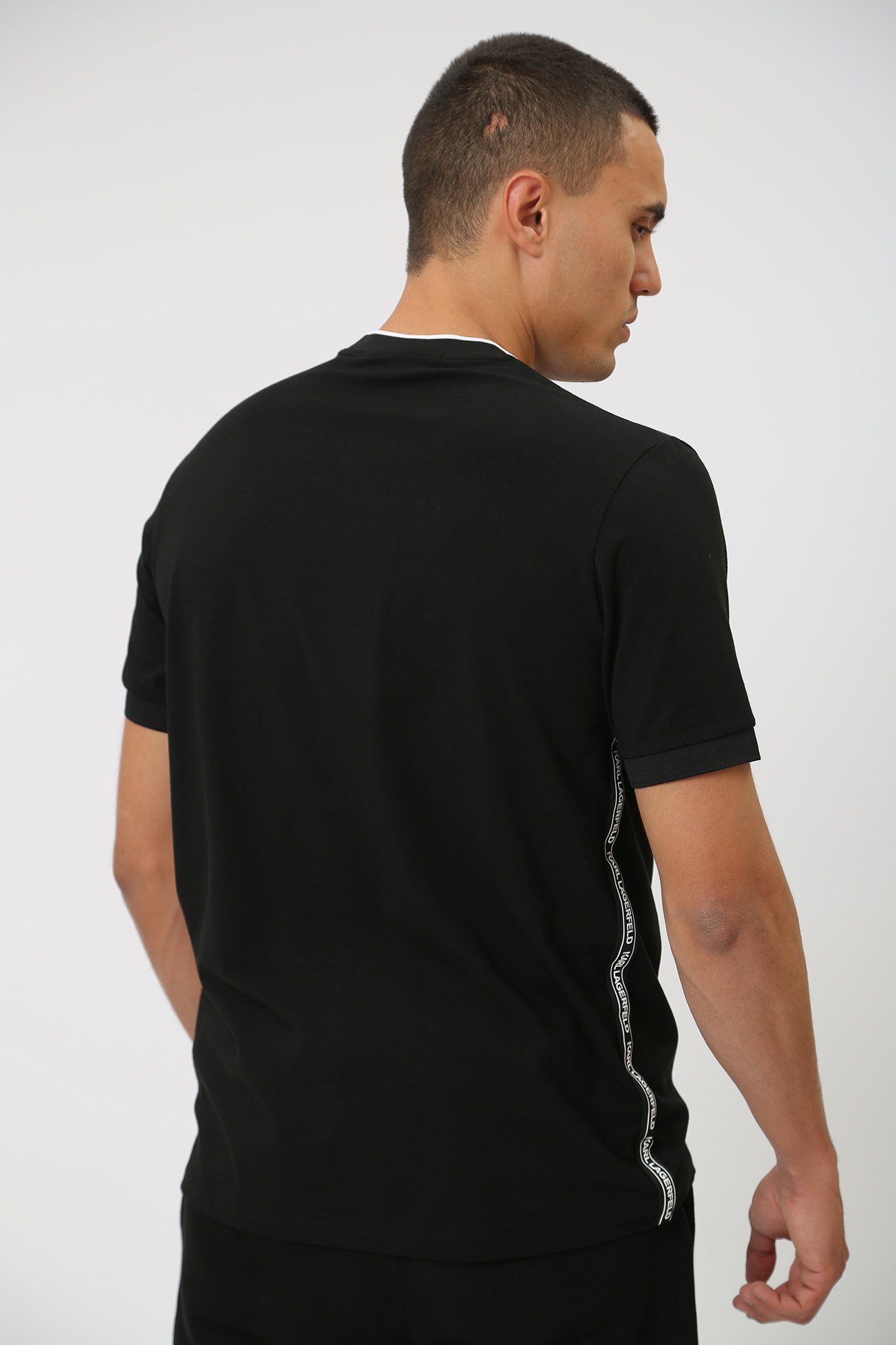 534221_755024 Футболка Karl Lagerfeld Черный