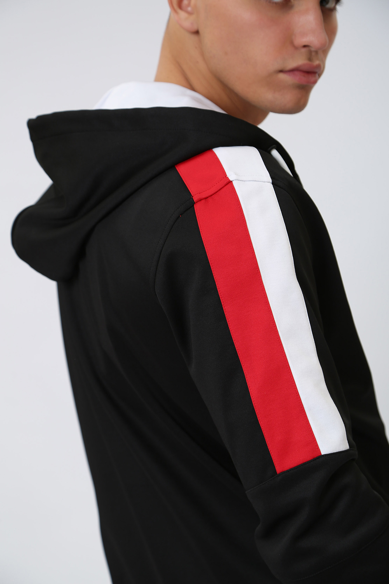 532905_705430 Толстовка с капюшоном Karl Lagerfeld Черный