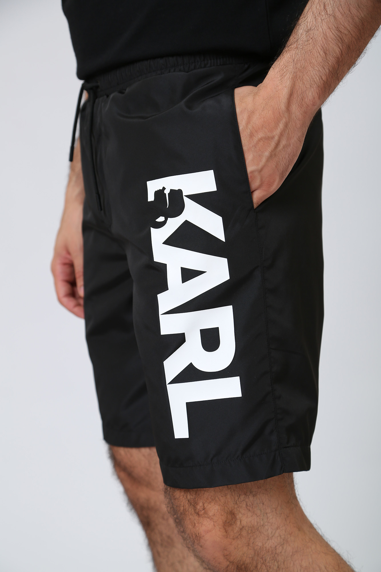 231M2209 Шорты плавательные Karl Lagerfeld Черный