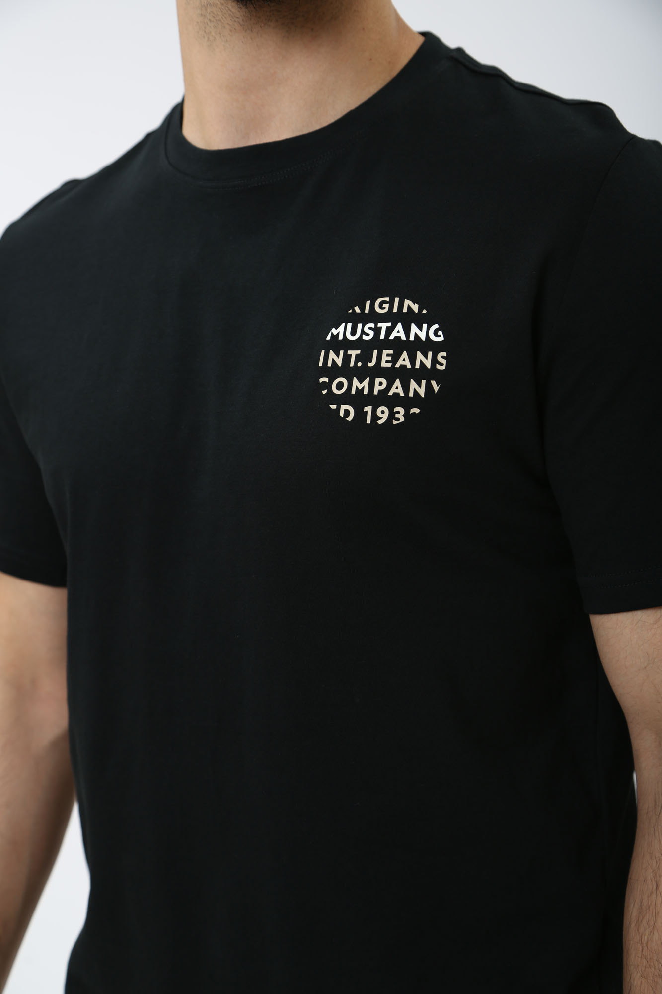 1014929 Футболка Mustang Черный