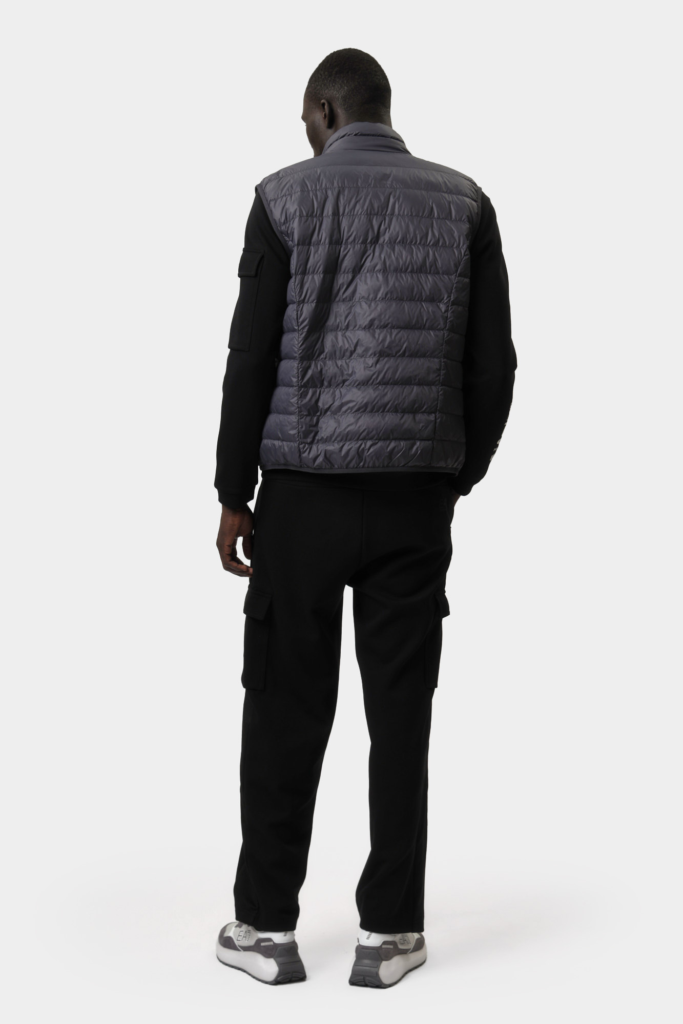 8NPQ06_PNGPZ Жилет EA7 Серый