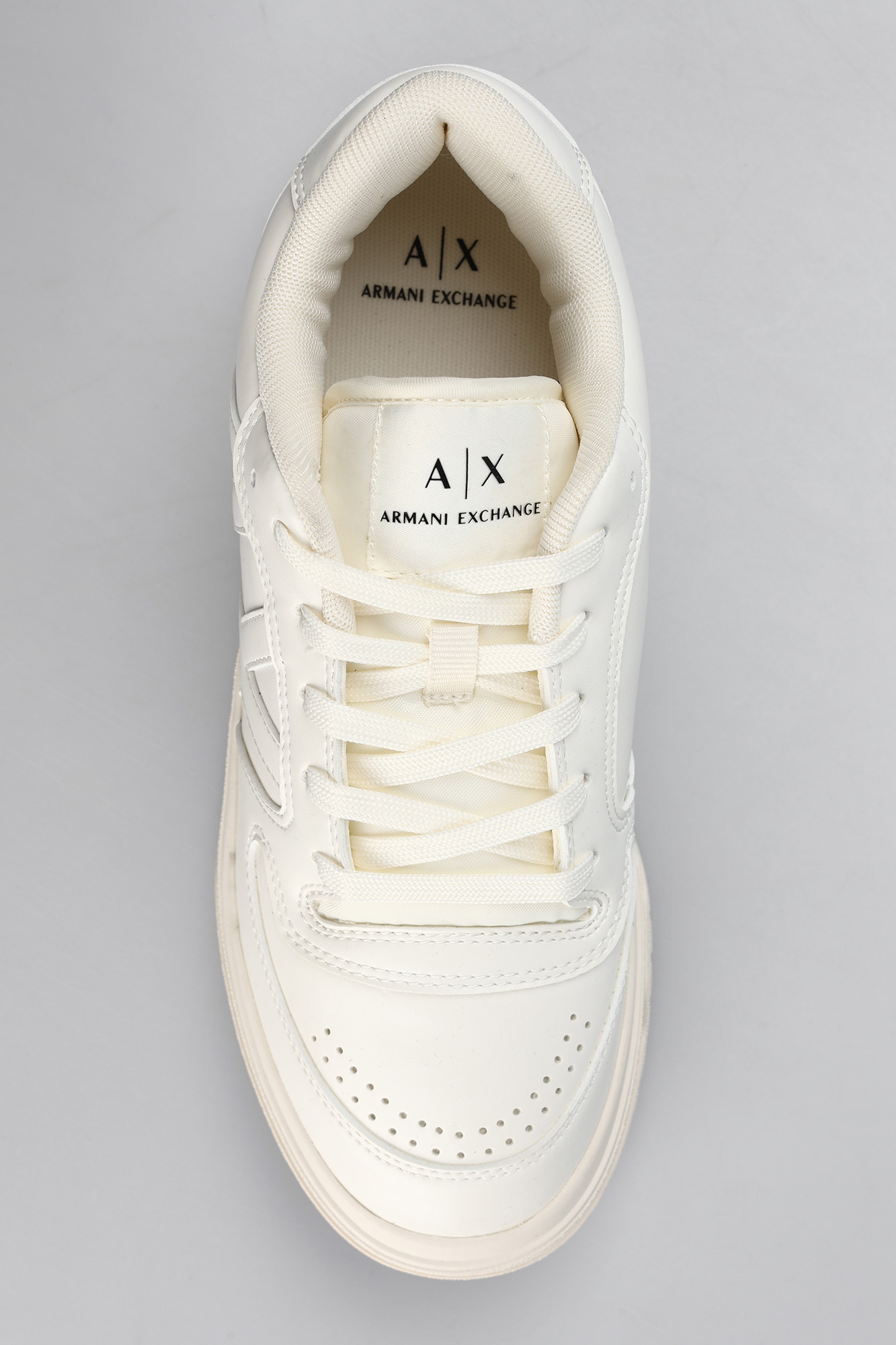 XUX179_XV765 Кеды Armani Exchange Белый