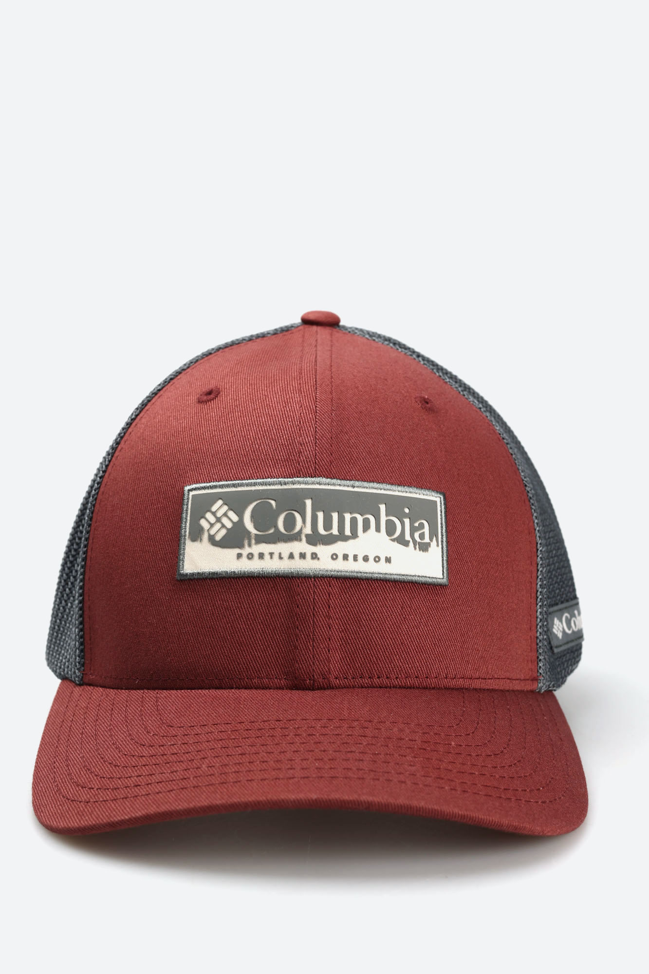 1495921 Кепка Columbia Красный