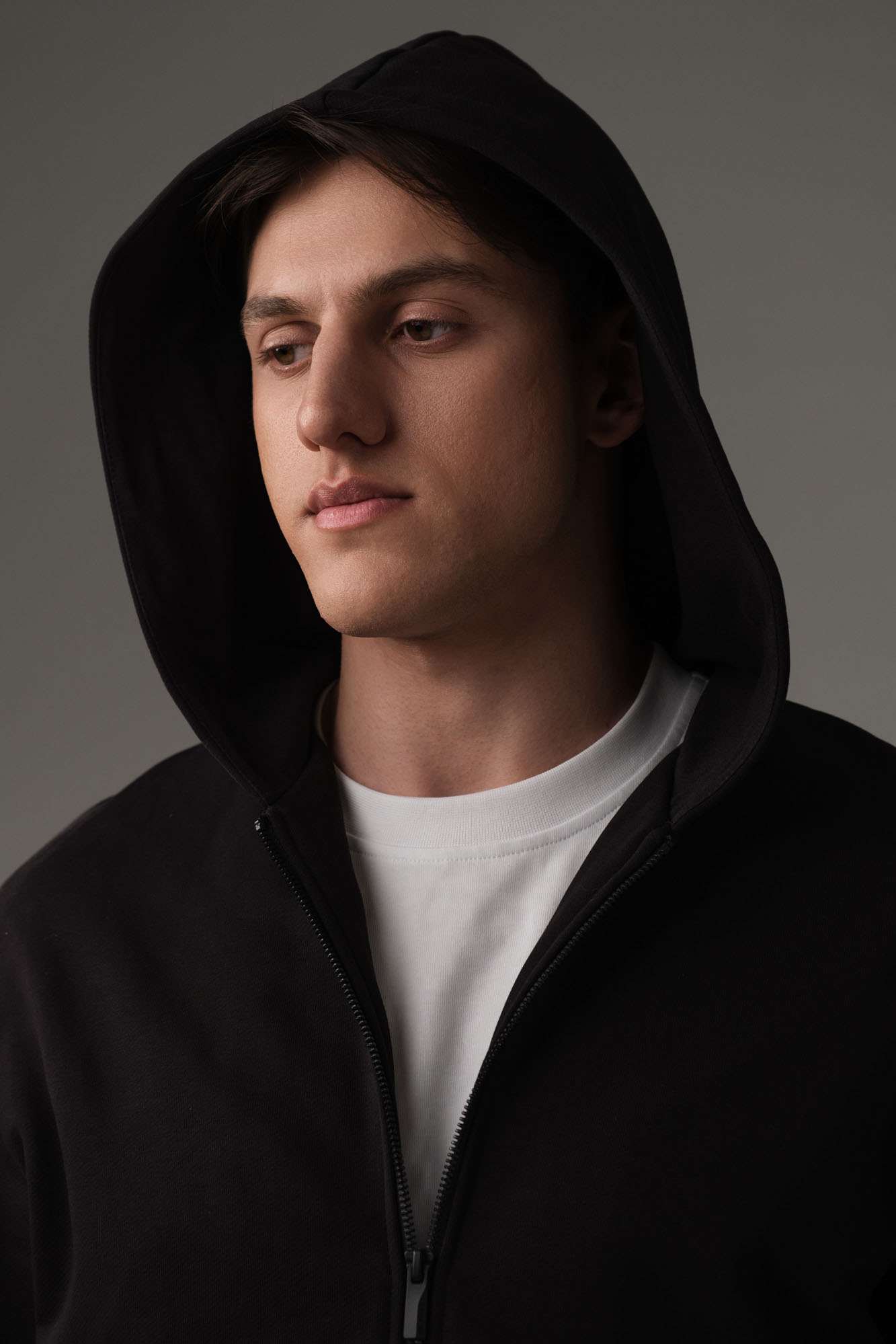 M-251-P-20-0062 Тректоп The Hills Черный