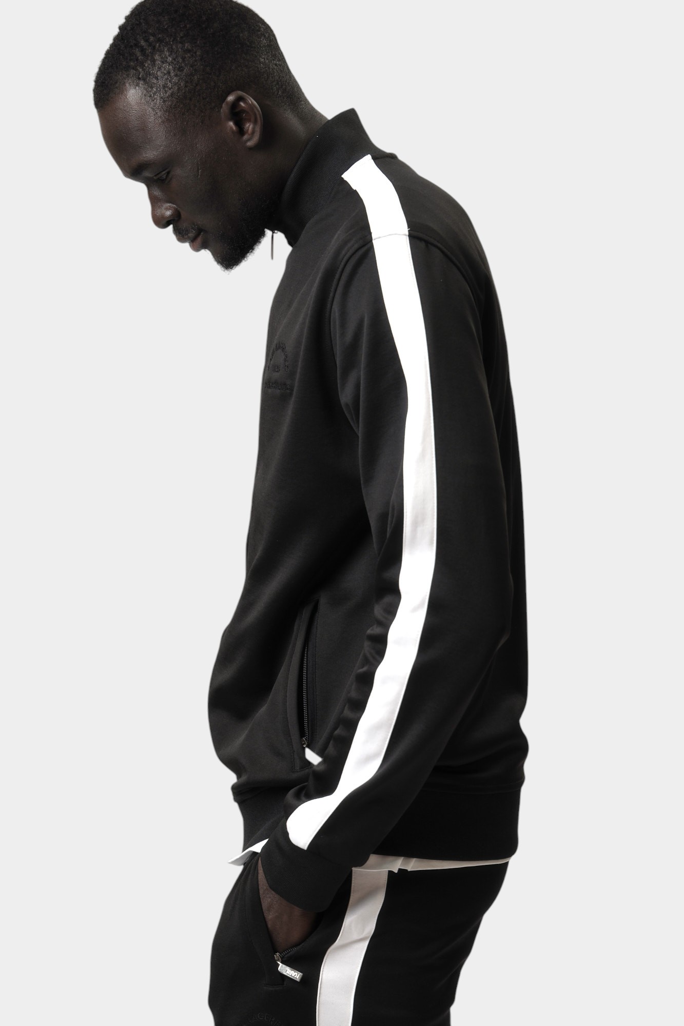 551905_705080 Толстовка Karl Lagerfeld Черный